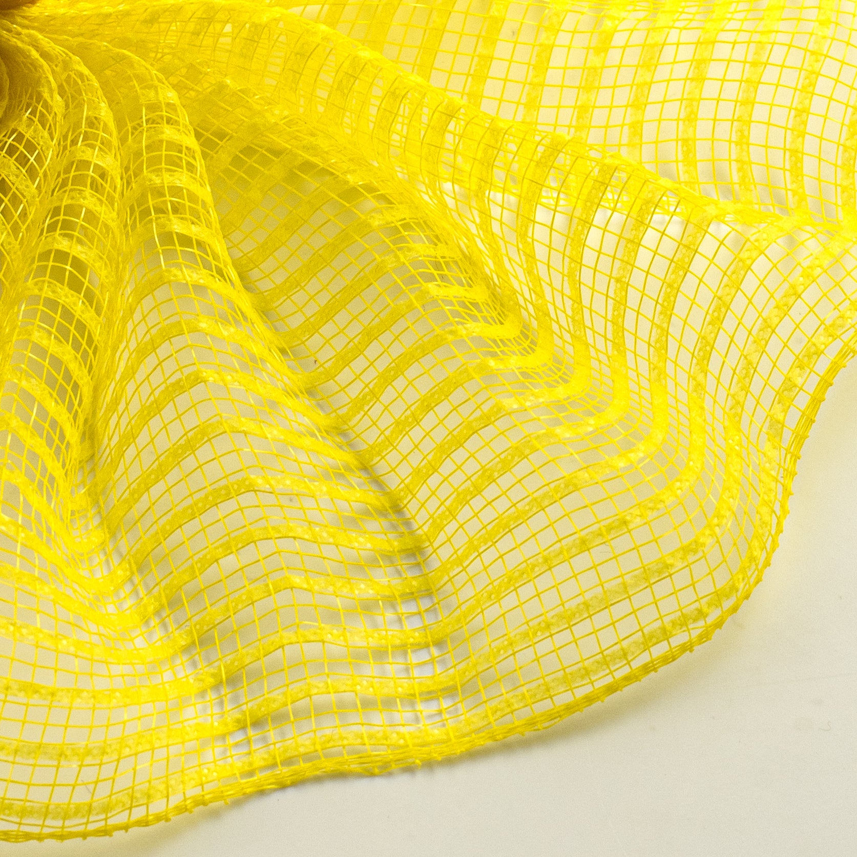 10" Breeze Mesh: Daffodil Yellow