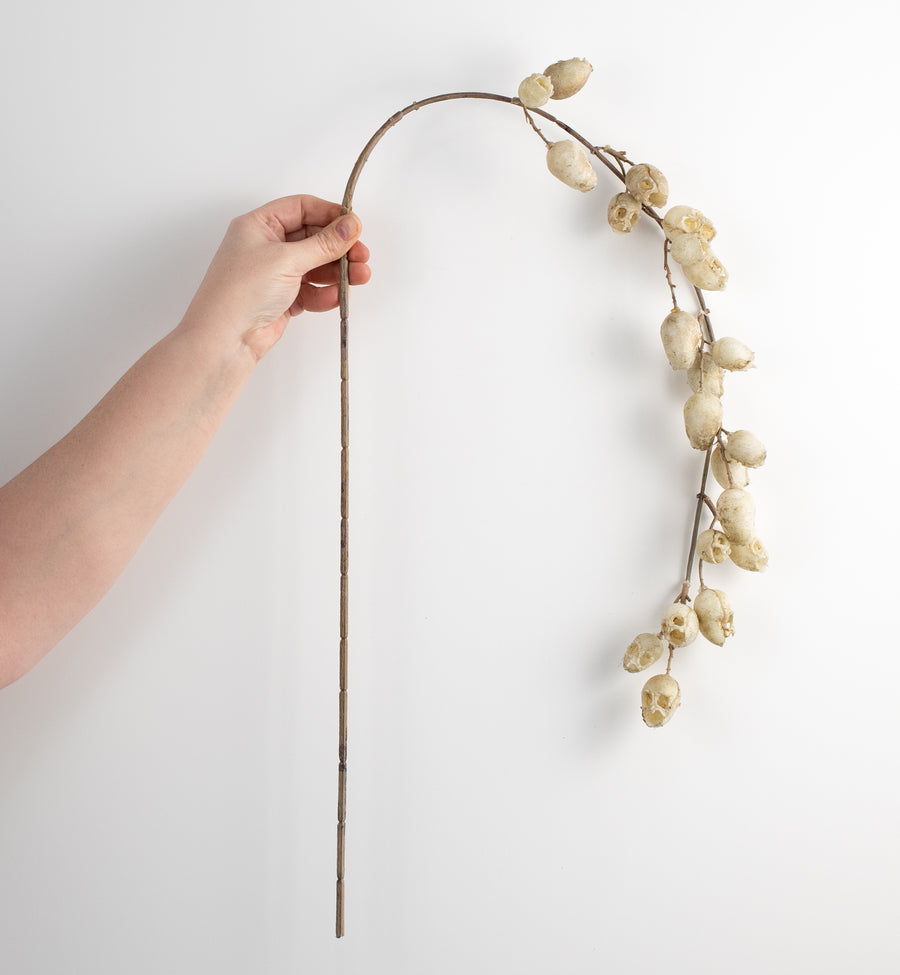 40" Hanging Skulls Spray