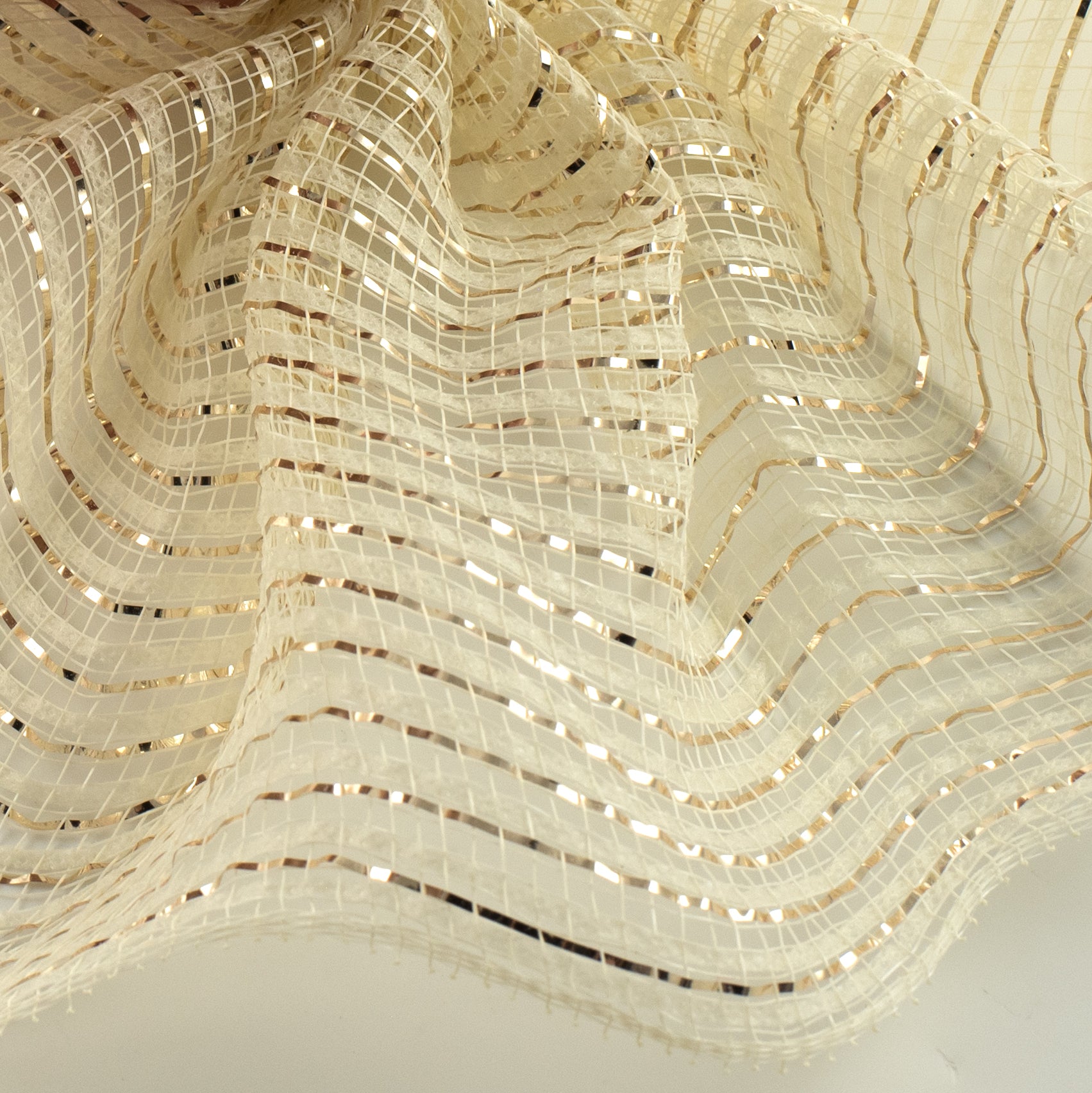 10" Metallic Breeze Mesh: Ivory & Champagne Gold
