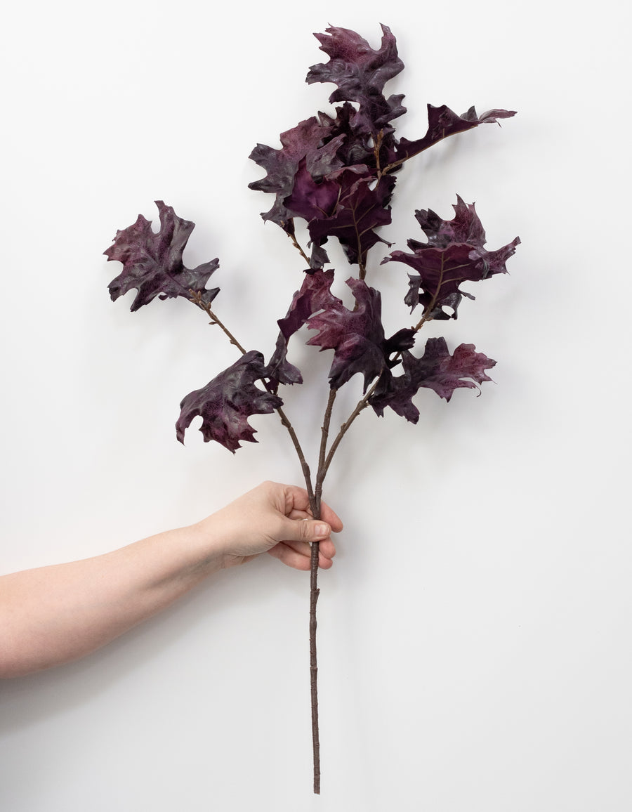 28" Oak Leaves Spray: Two-Tone Purple