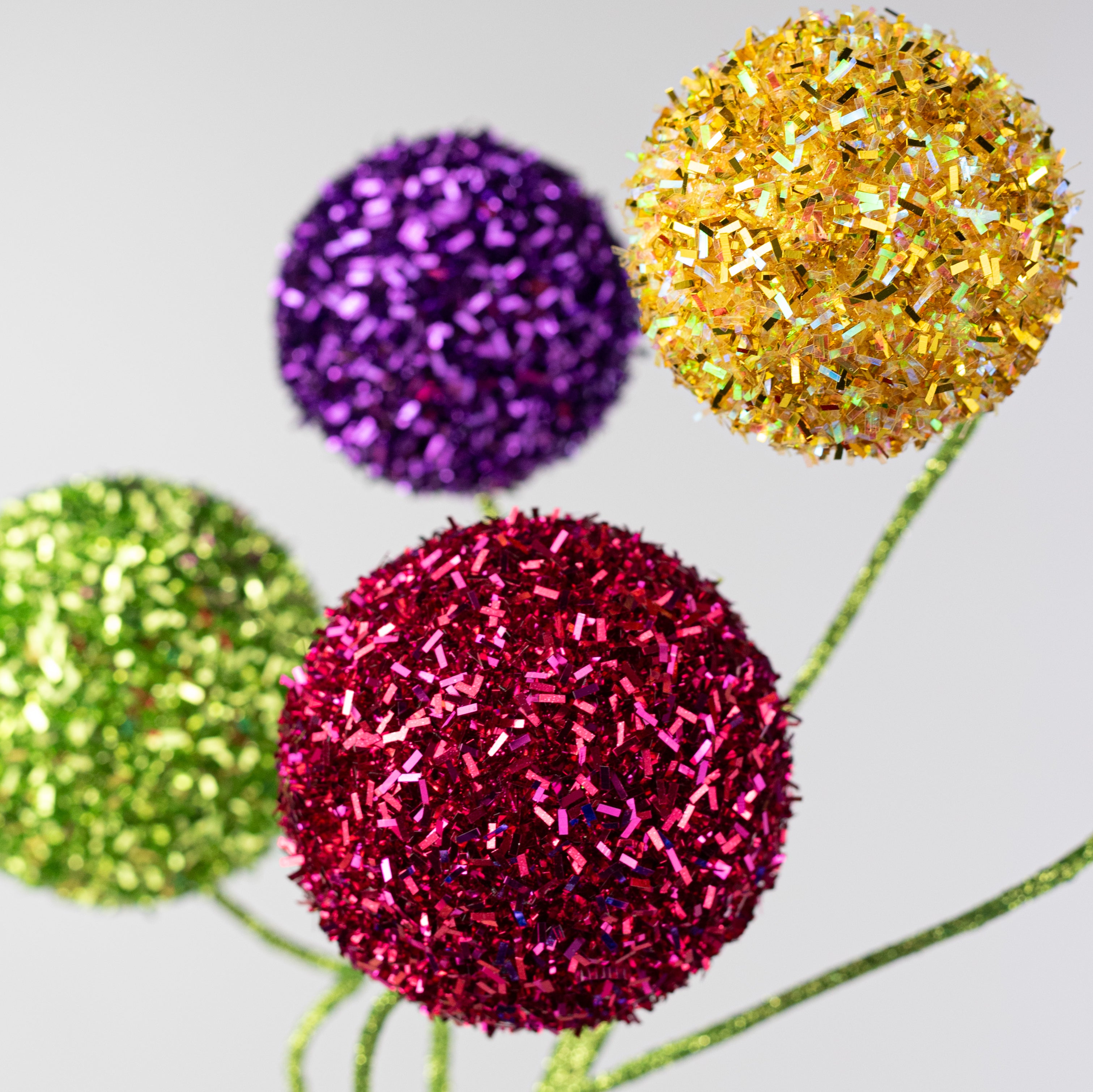 20" V-Cut Foil Ball Spray: Fiesta Multicolor