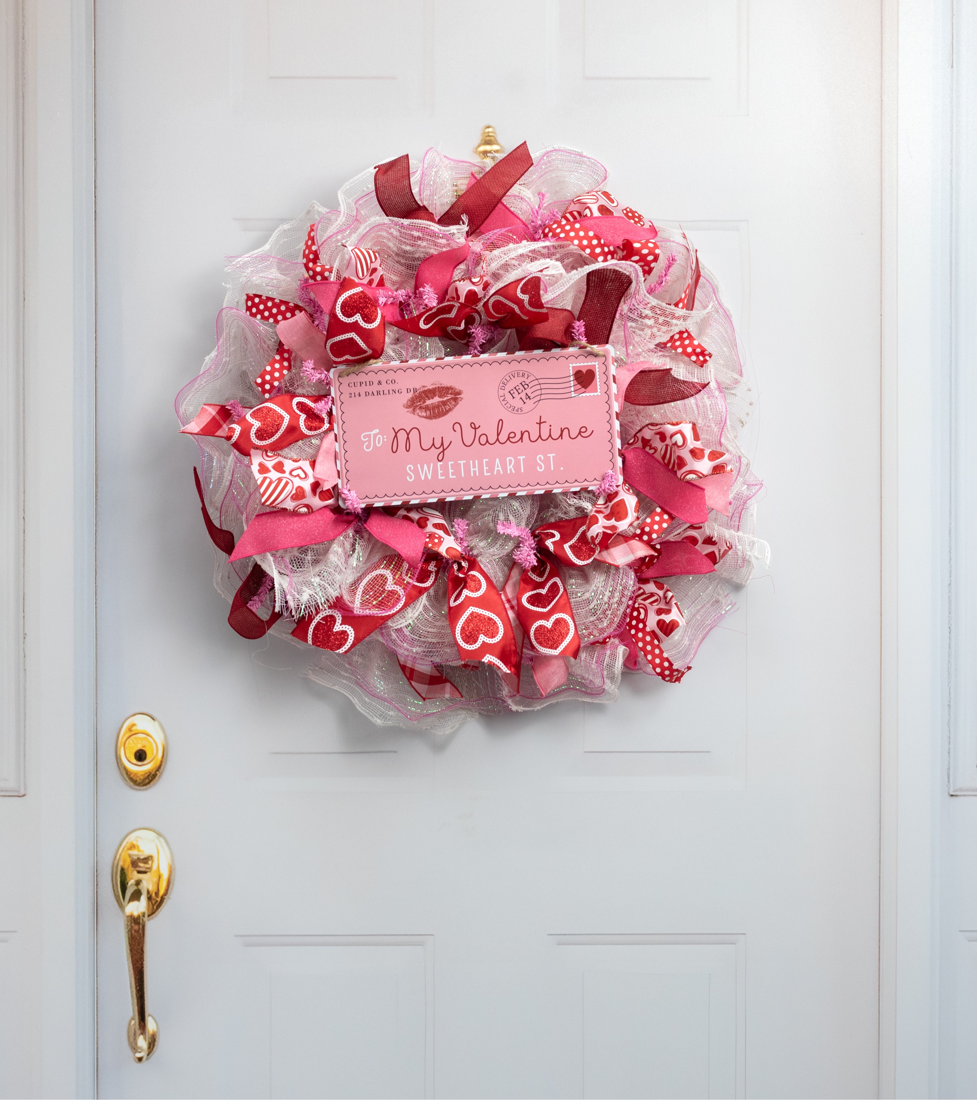 12" Embossed Metal Love Letter Valentine Sign