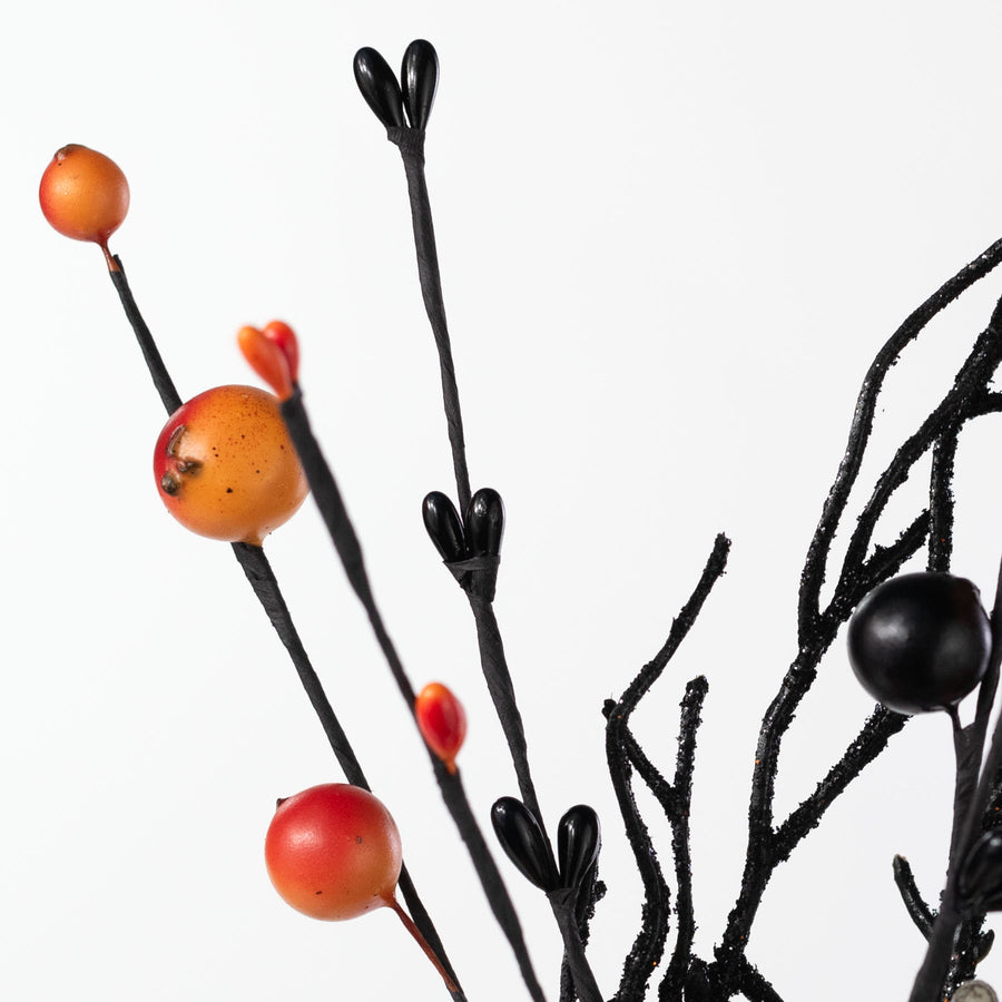 16" Berries, Pips & Skeleton Hand Pick
