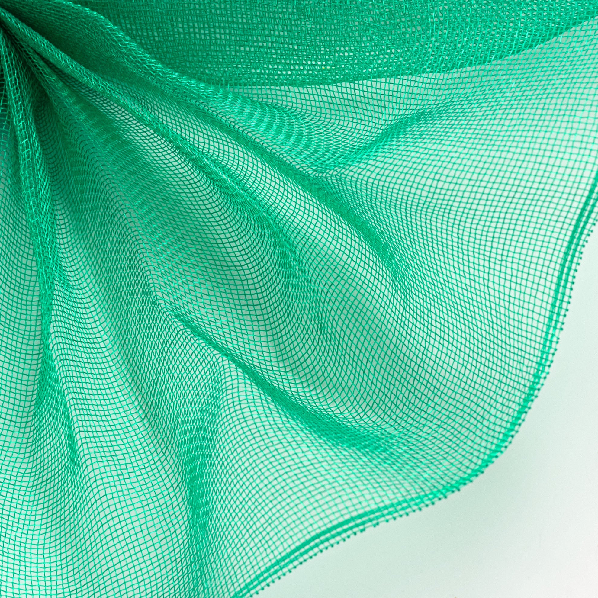 10" Fine Weave Deco Mesh: Emerald Green