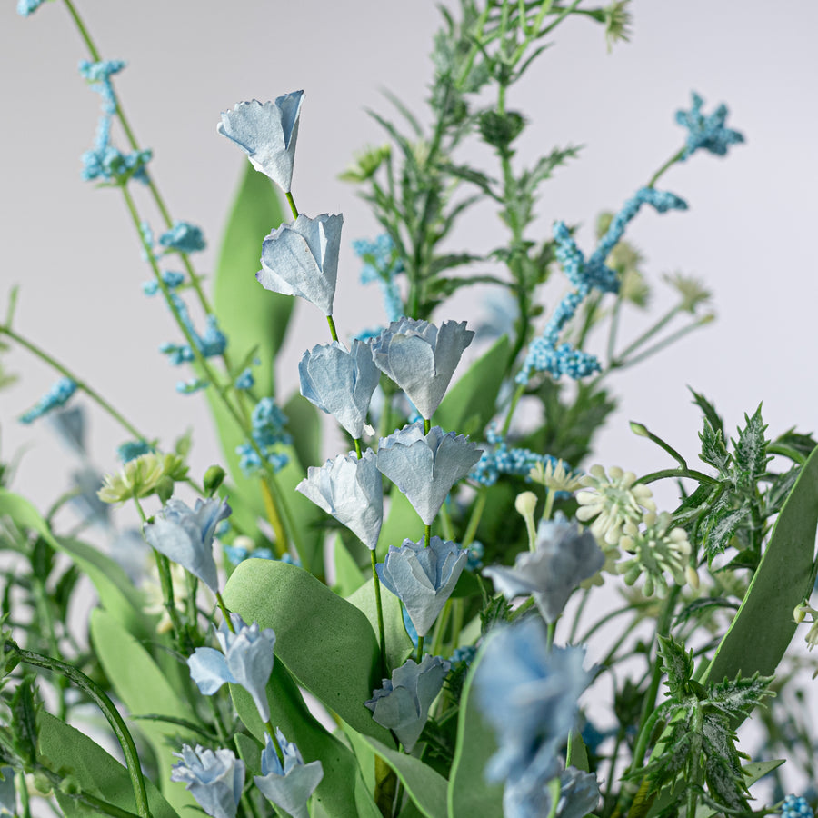 20" Mixed Flower Filler Bush: Blue & Cream