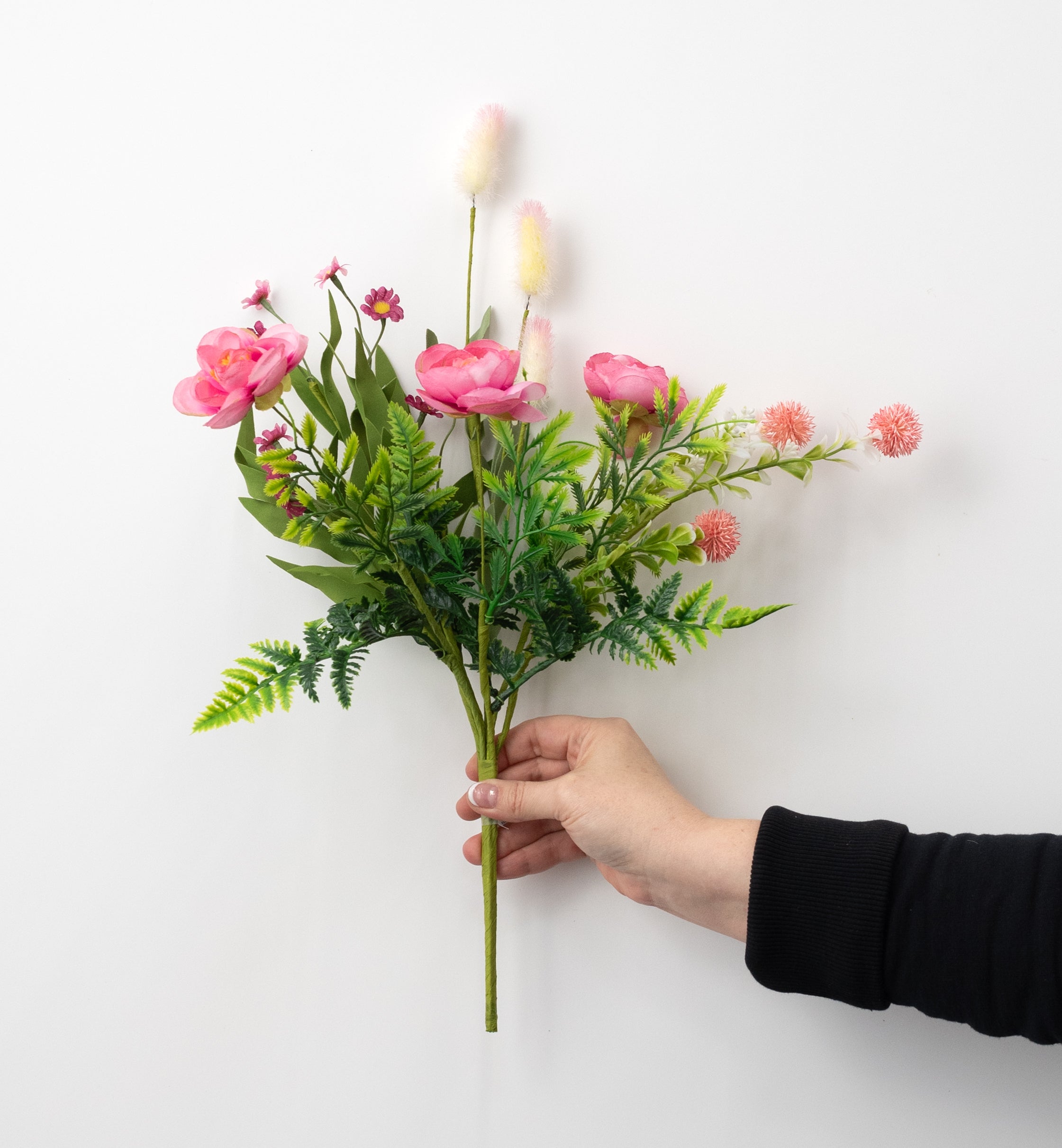 19" Ranunculus & Bunny Tail Pick: Pink