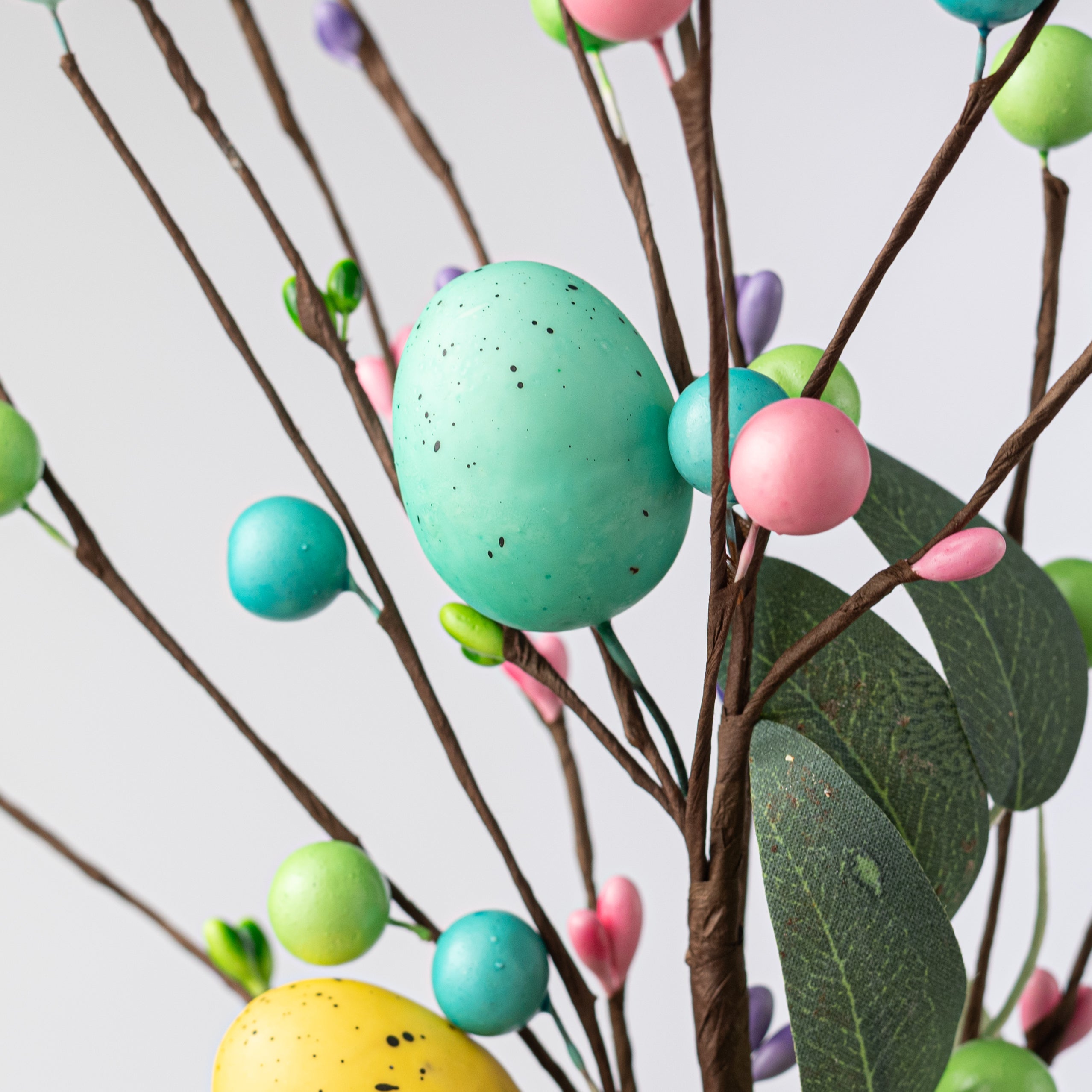 16" Speckled Easter Egg & Berry Pick