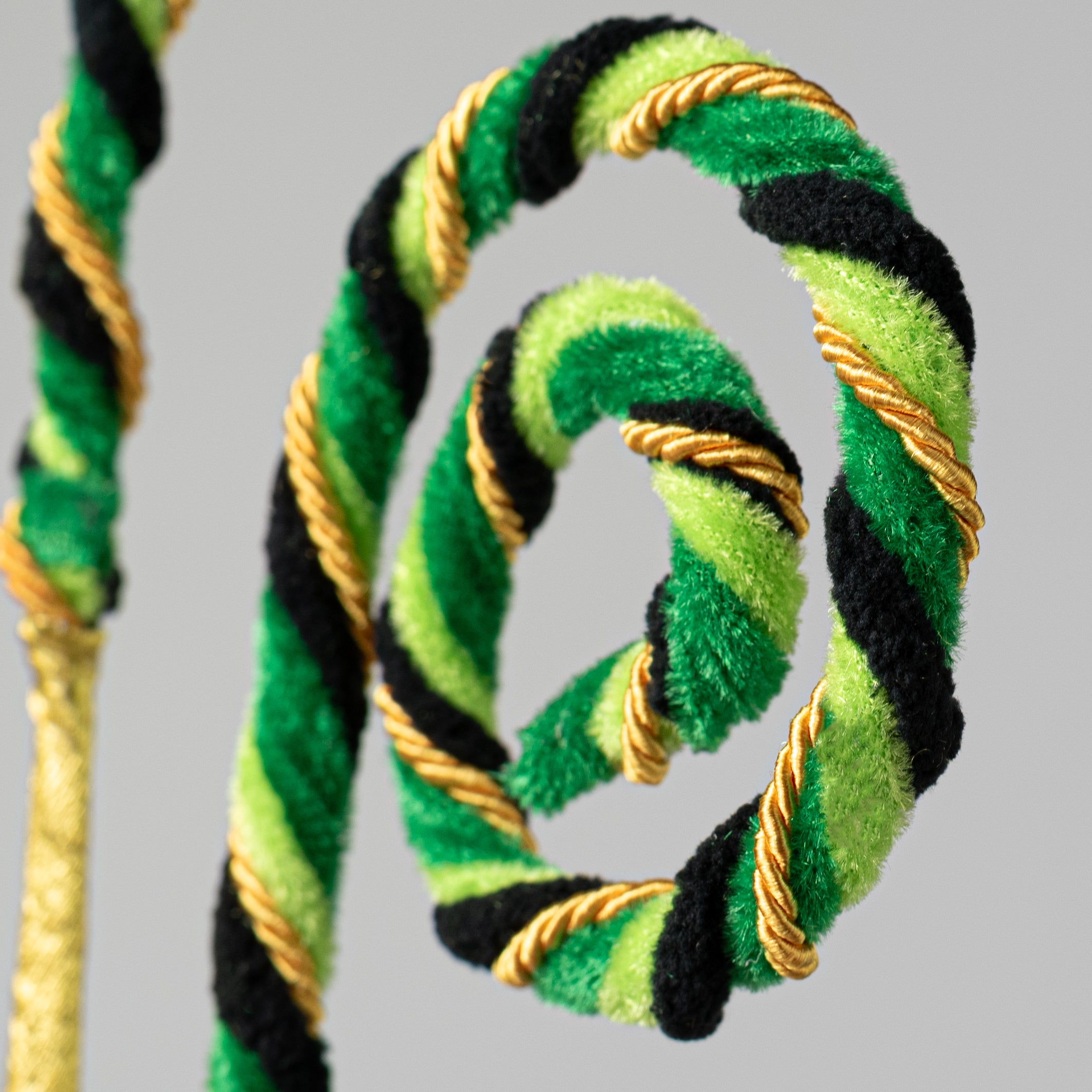 26" Stripe Chenille Curly Spray: St Patrick's Day