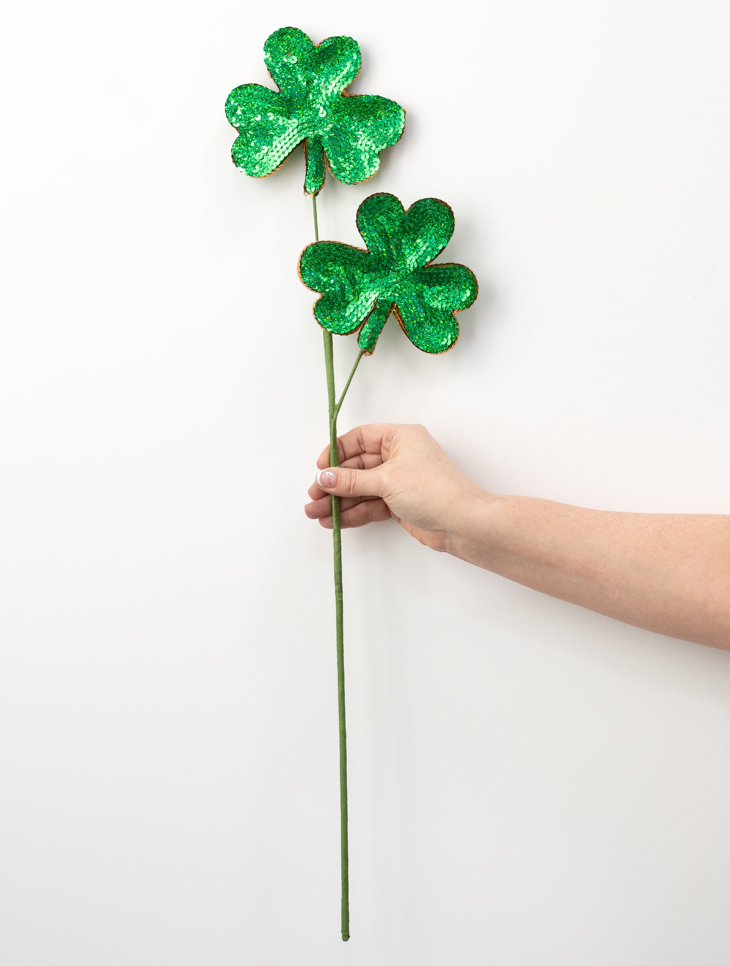 26" Sequin Shamrocks Clover Spray: Emerald Green