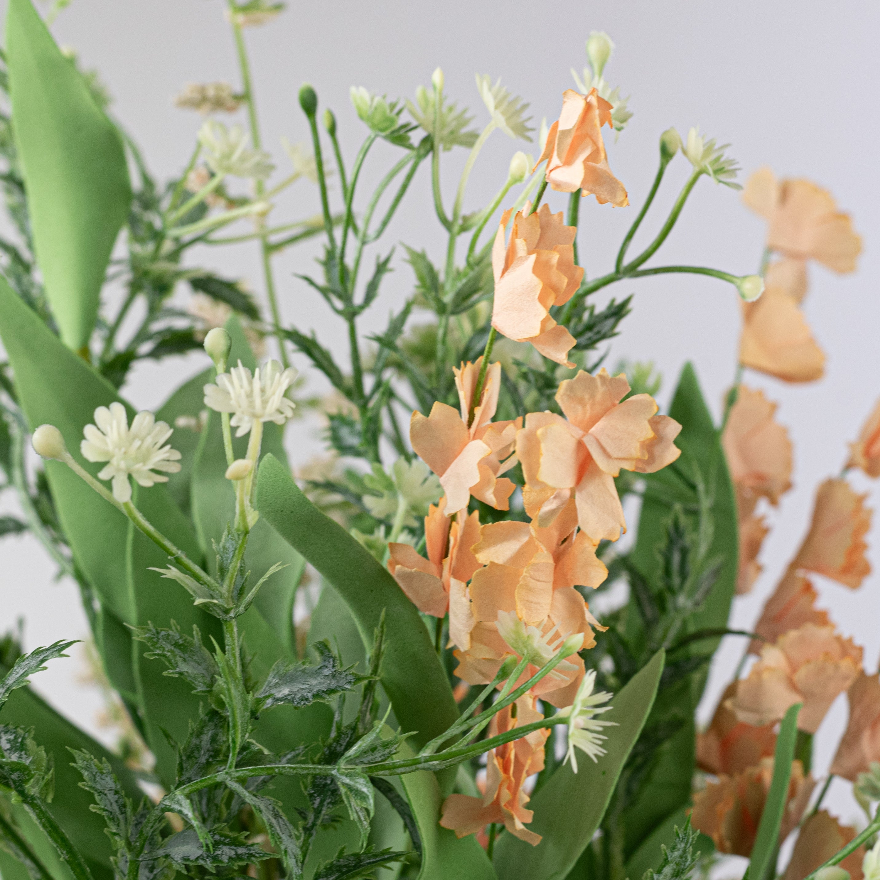 20" Mixed Flower Filler Bush: Peach