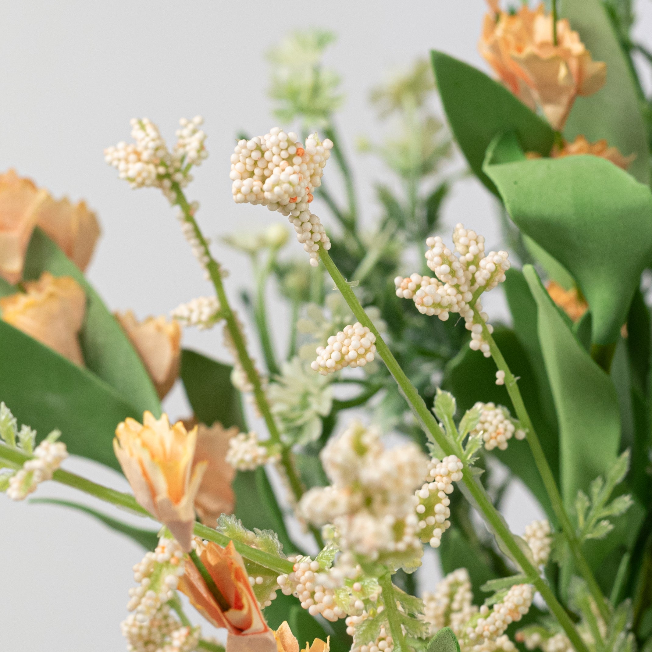 20" Mixed Flower Filler Bush: Peach