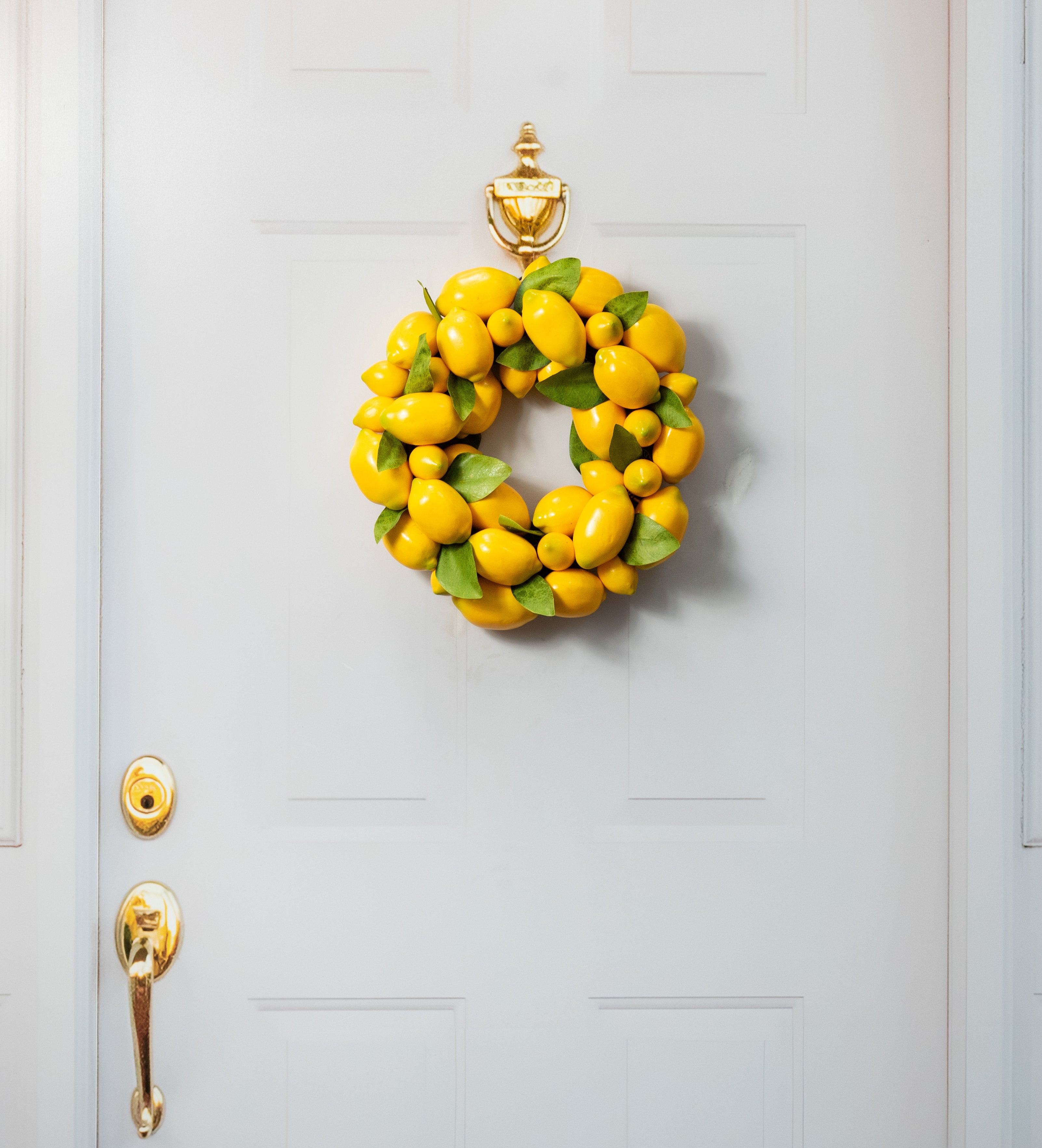 15" Lemons on Grapevine Wreath