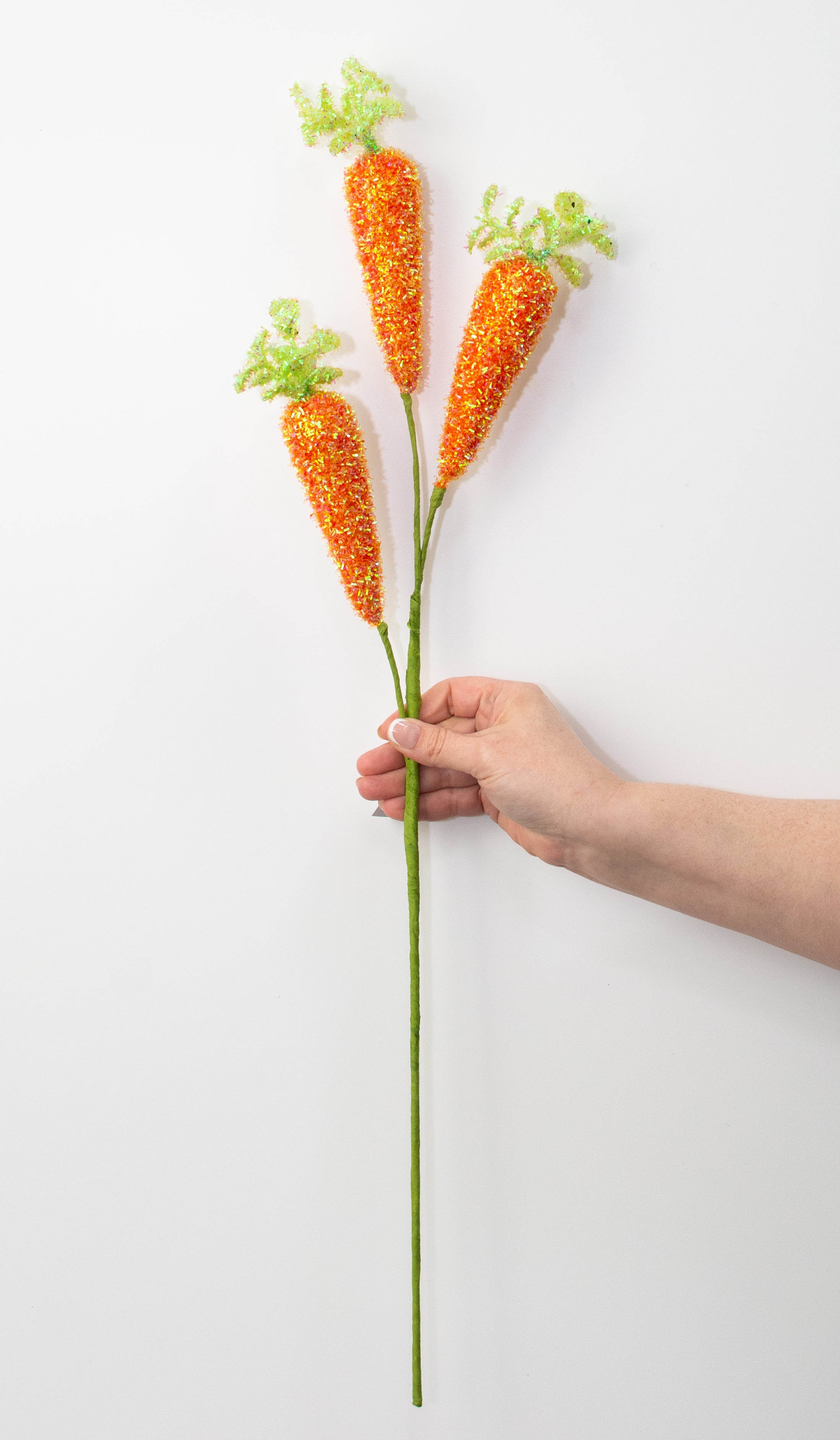 27" V-Cut Foil Carrots Spray: Iridescent Orange