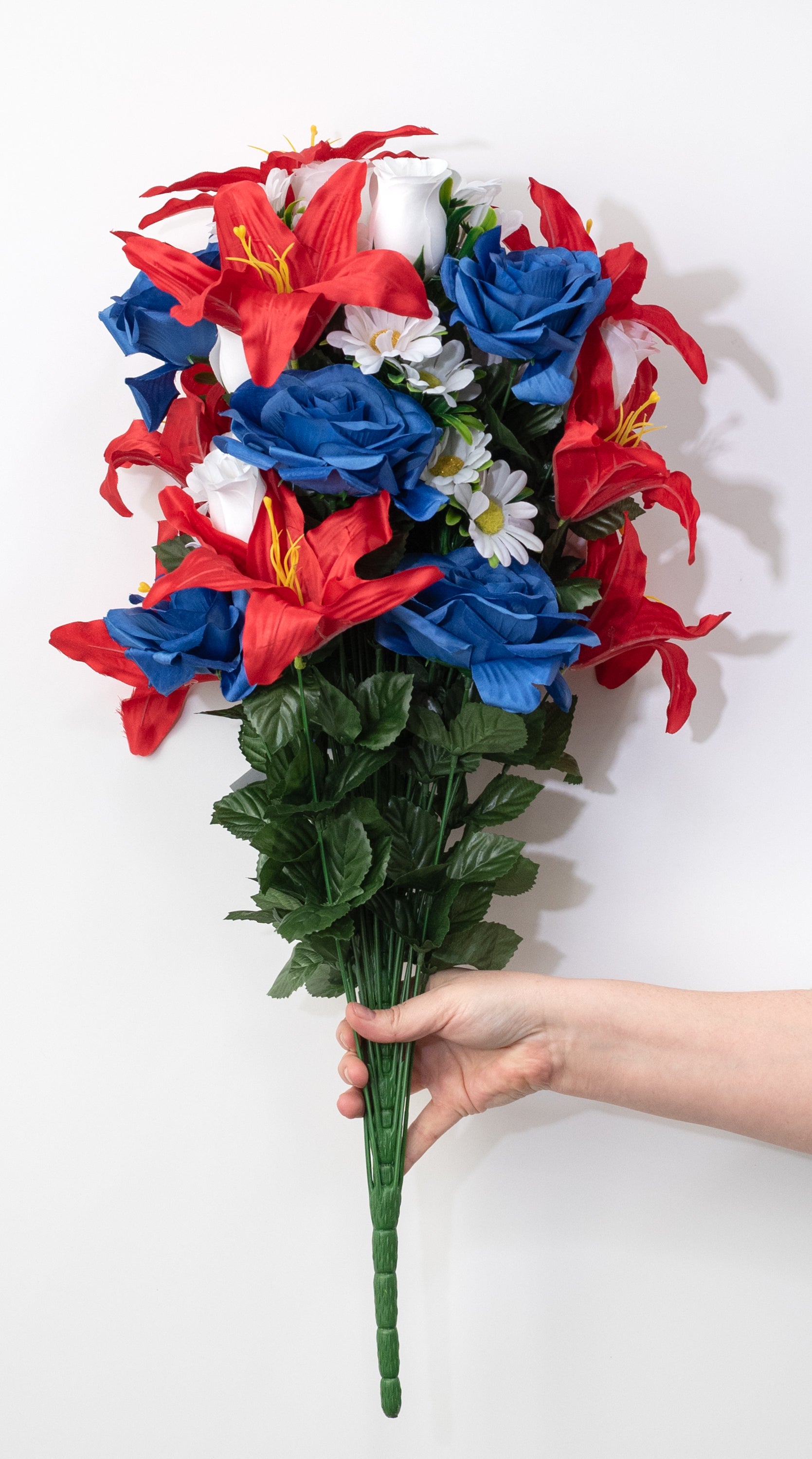 28" Lily, Rose & Daisy Mixed Bush: Red, White & Blue (36 Stem)