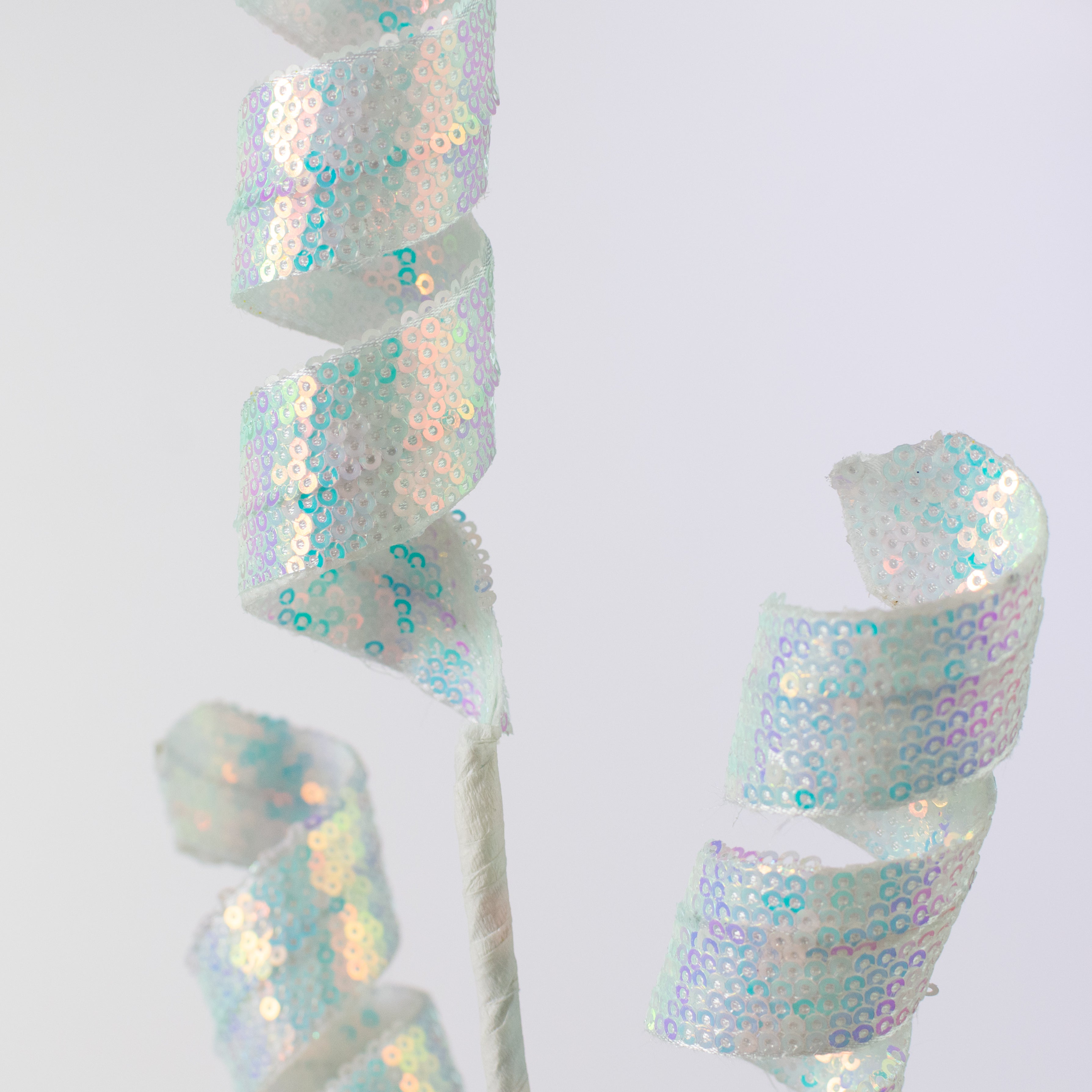 24" Sequin Frizzy Curly Spray: Iridescent White