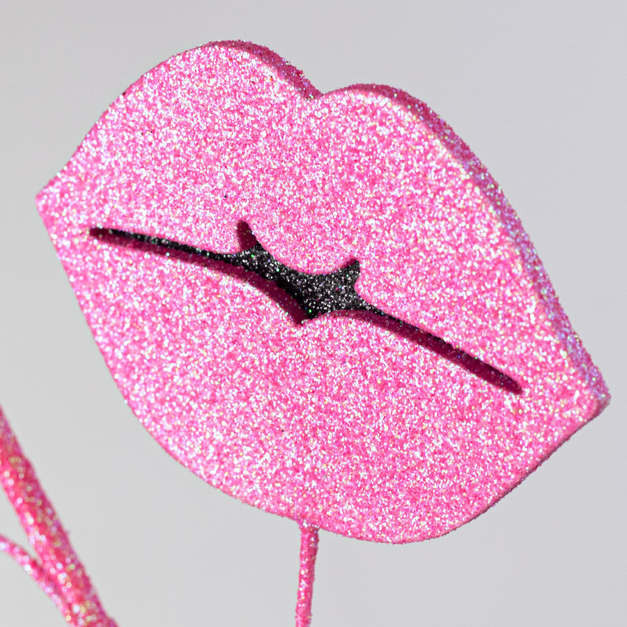 30" Glittered Lips Spray: Hot Pink