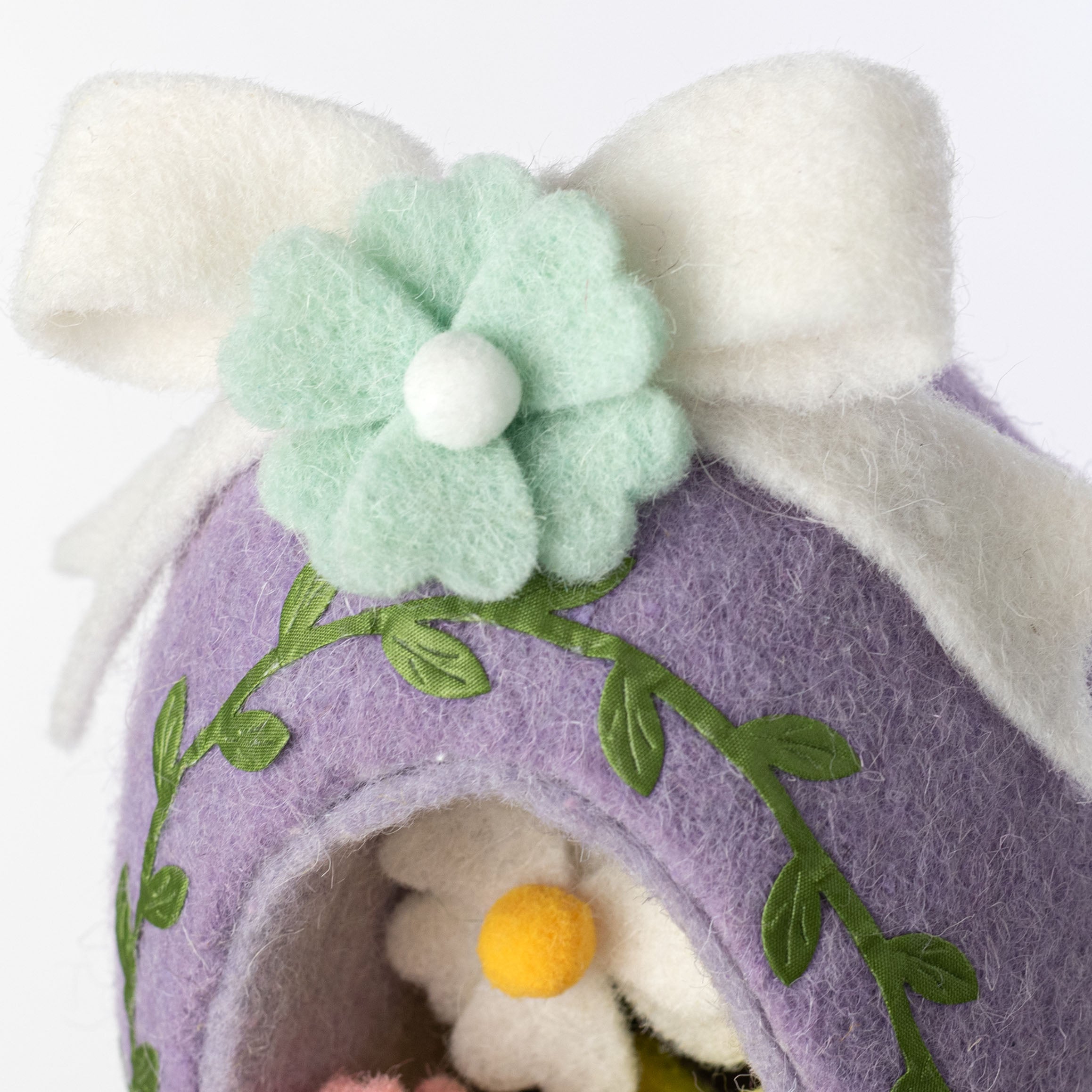 8" Felted Easter Egg with Daisies Decoration