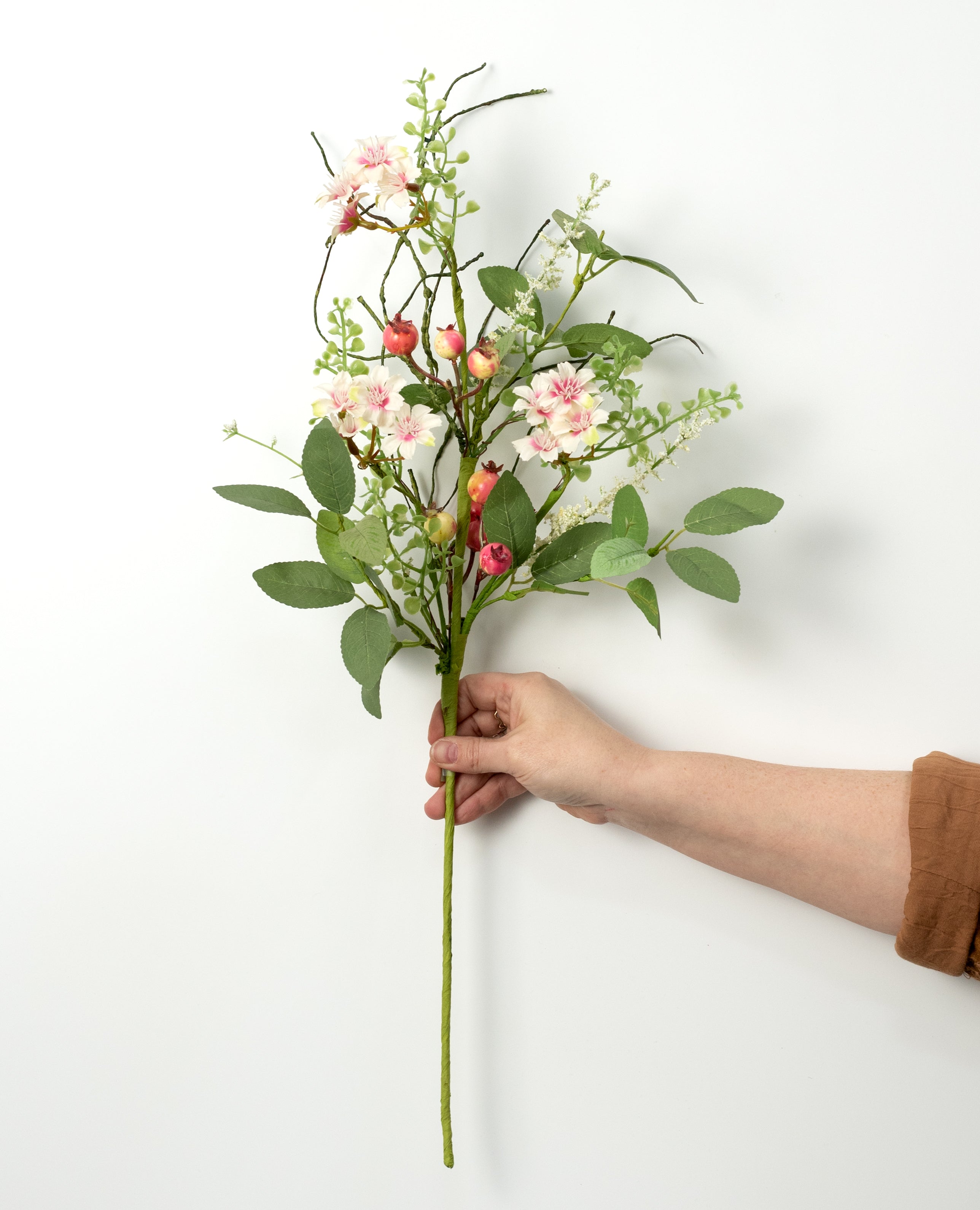 24" Wildflower, Berries & Fern Spray