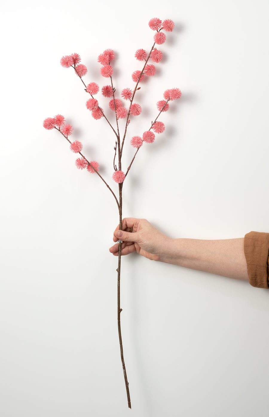 36" Spike Ball Spray: Pink