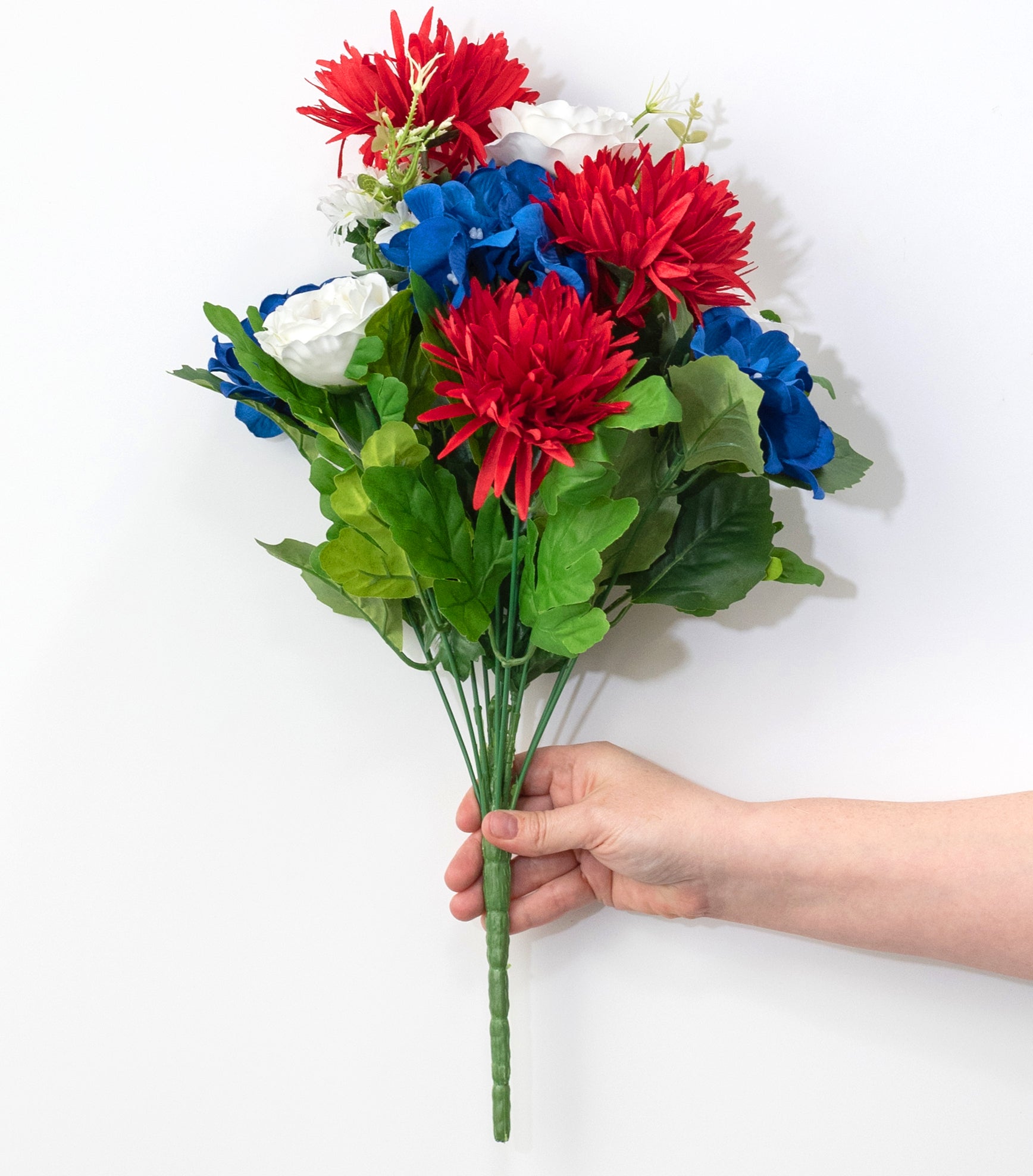 20" Rose, Hydrangea & Mum Bush: Red, White & Blue