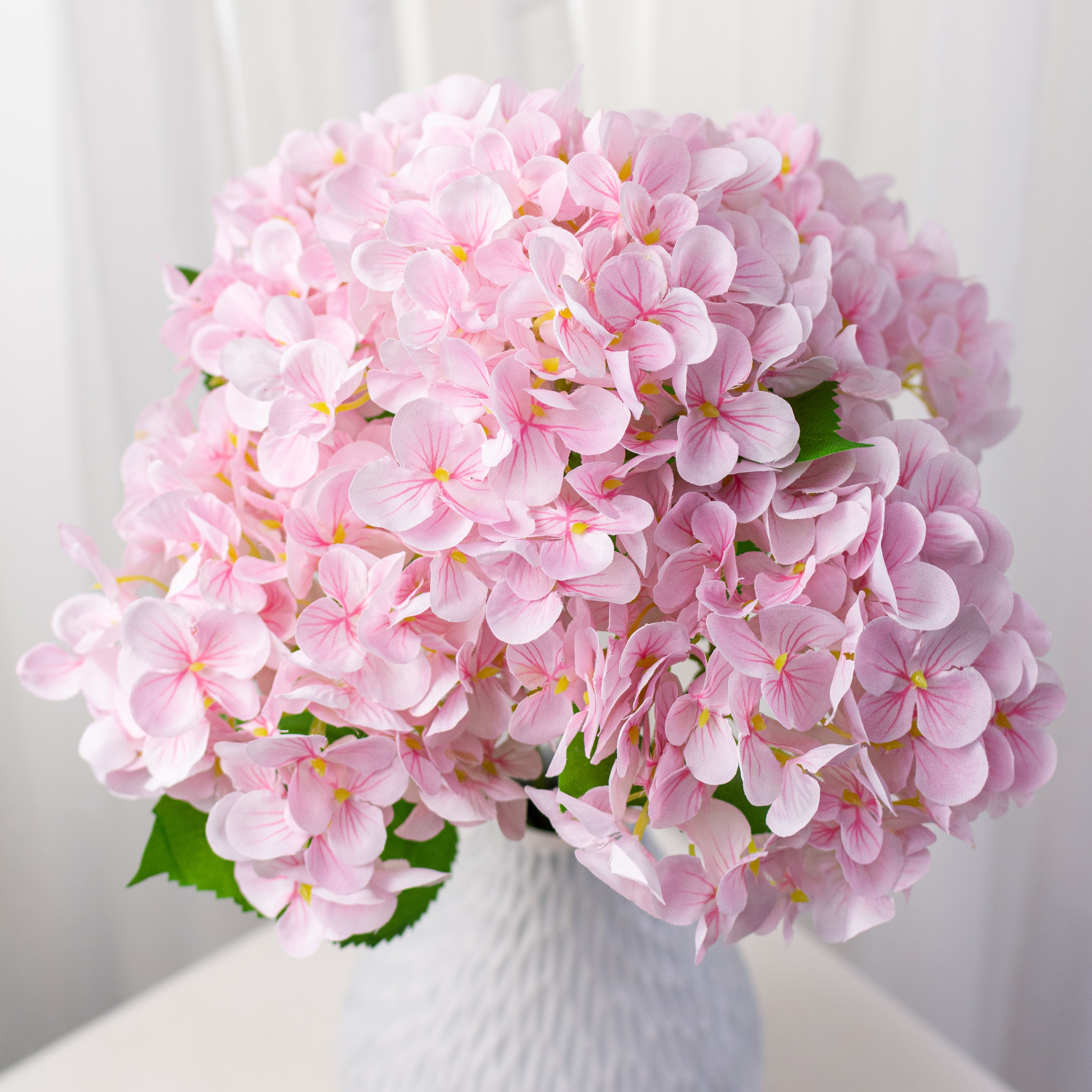 19" Hydrangea Bush: Light Pink (5 Stem)