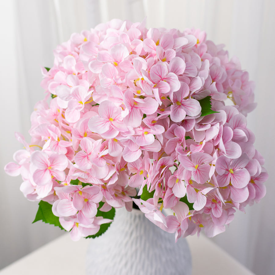 19" Hydrangea Bush: Light Pink (5 Stem)
