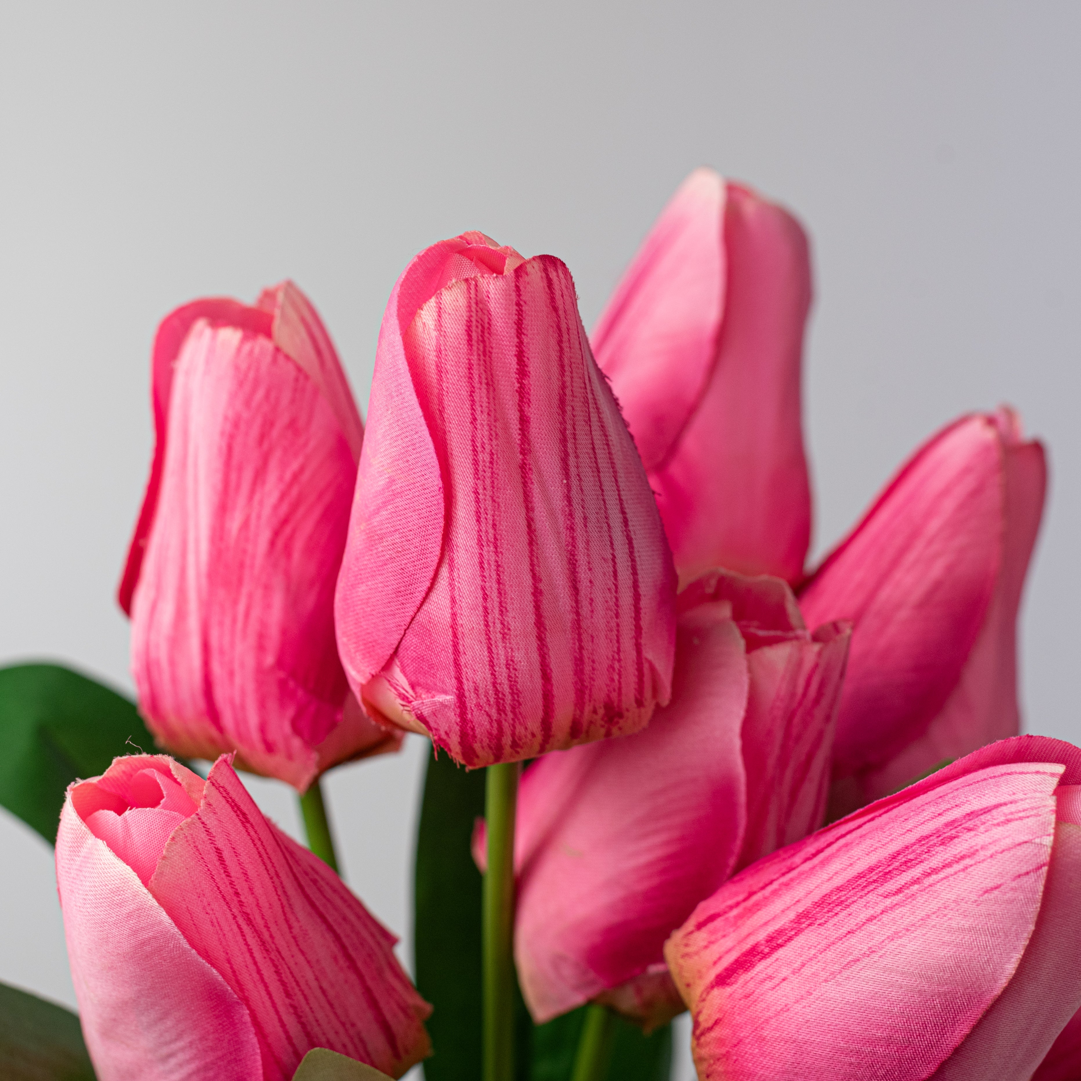 18" Tulip Bush: Pink (9 Stem)