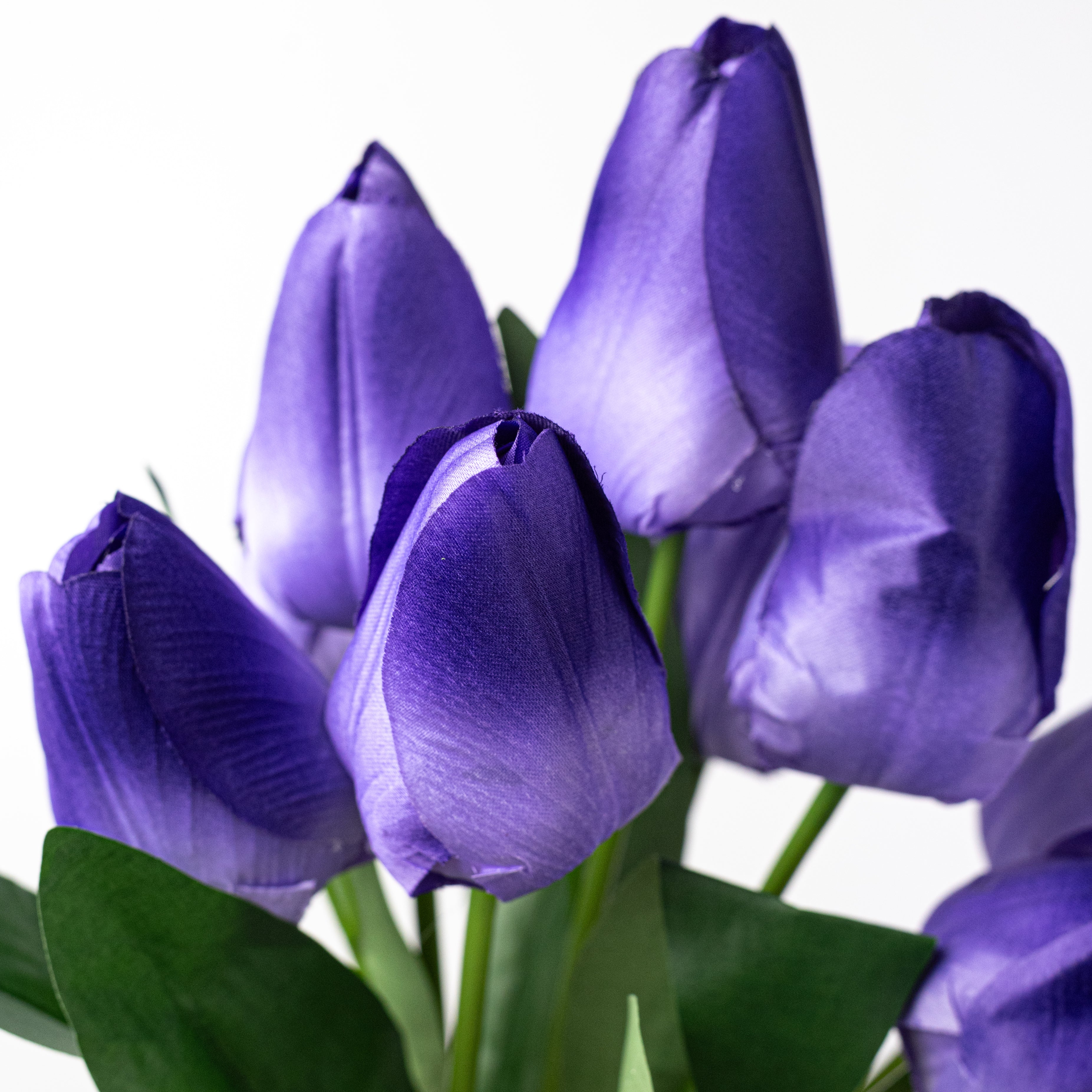 18" Tulip Bush: Purple (9 Stem)