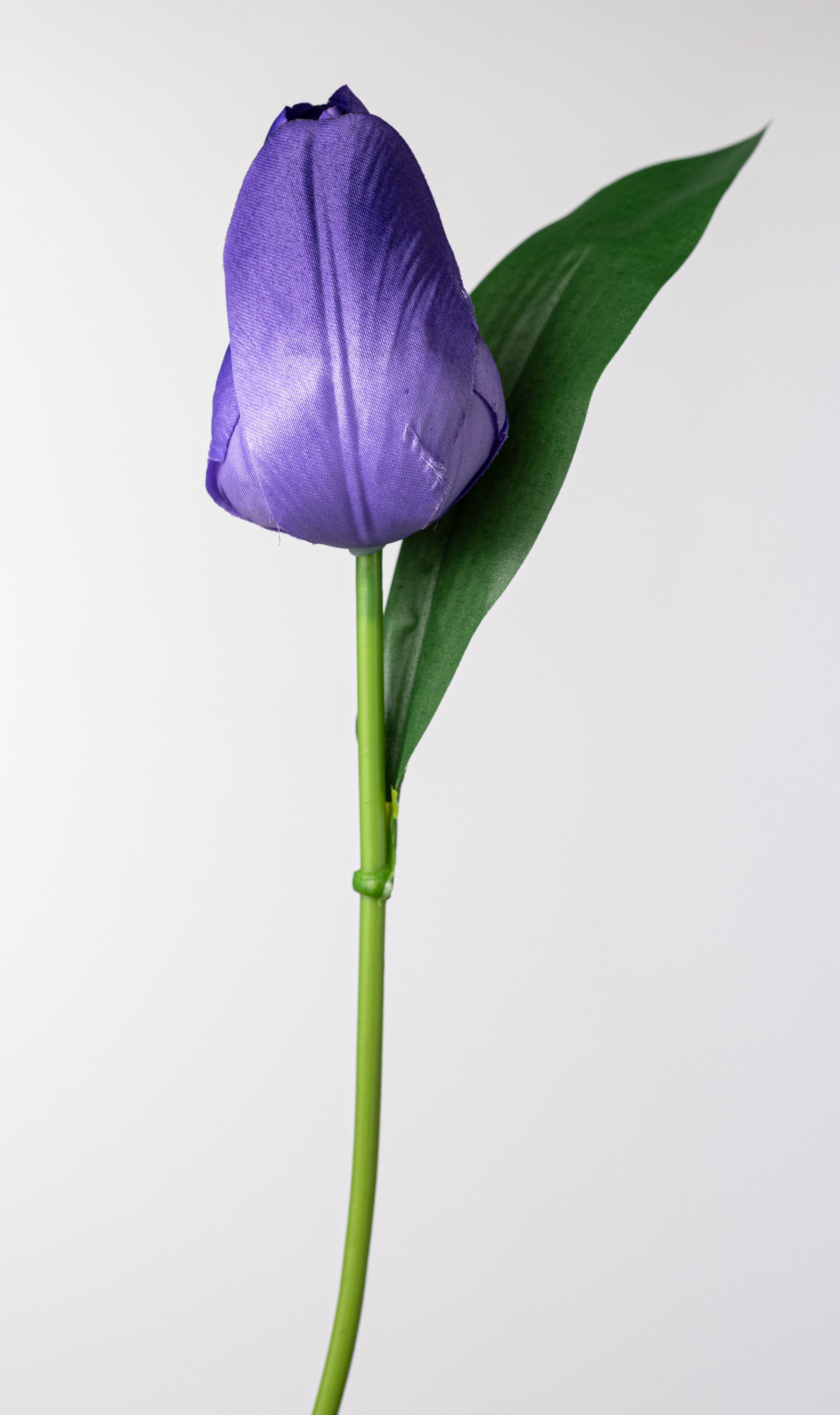 18" Tulip Bush: Purple (9 Stem)