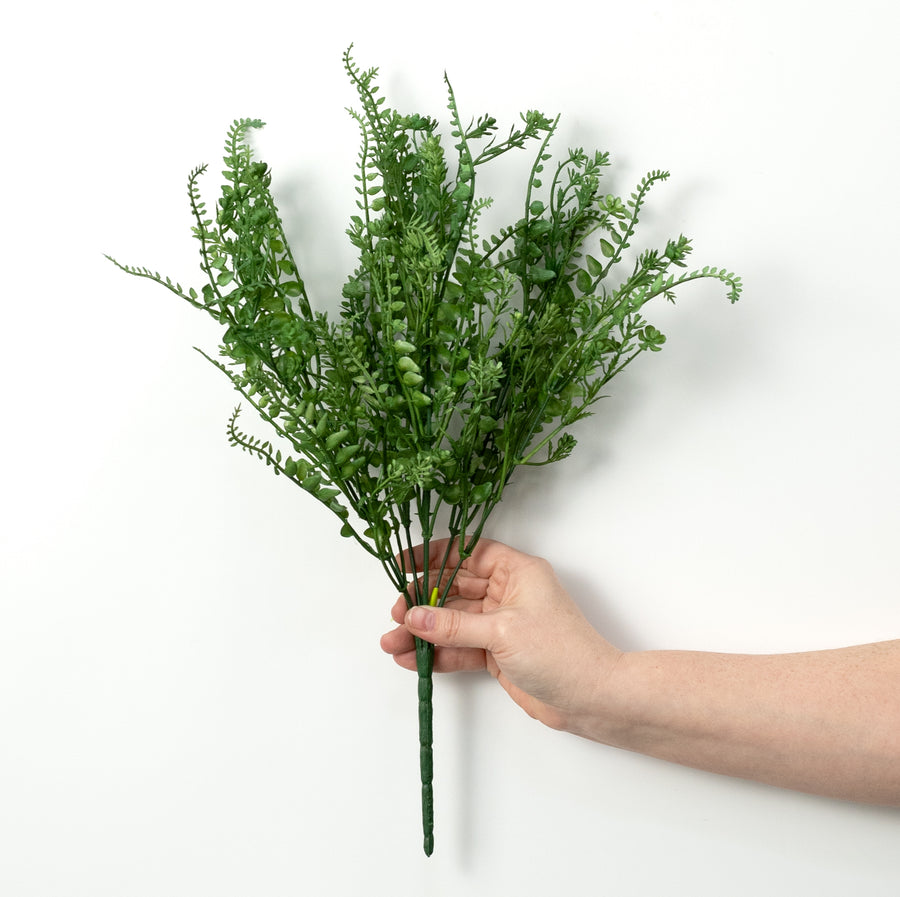 18" Mixed Plastic Button Fern Leaves Bush: Green (7 Stem)