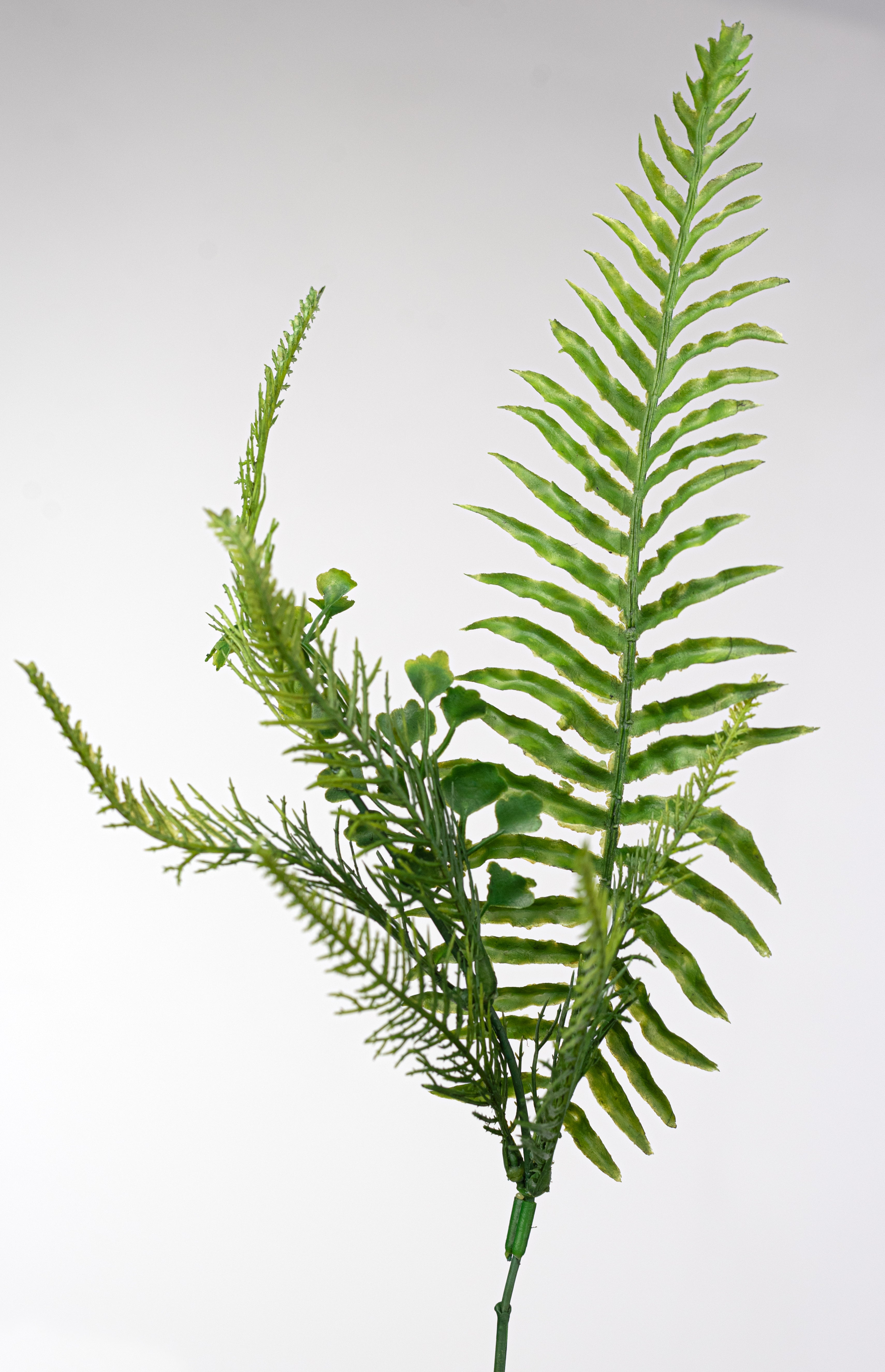 20" Plastic Mixed Fern Bush (7 Stem)