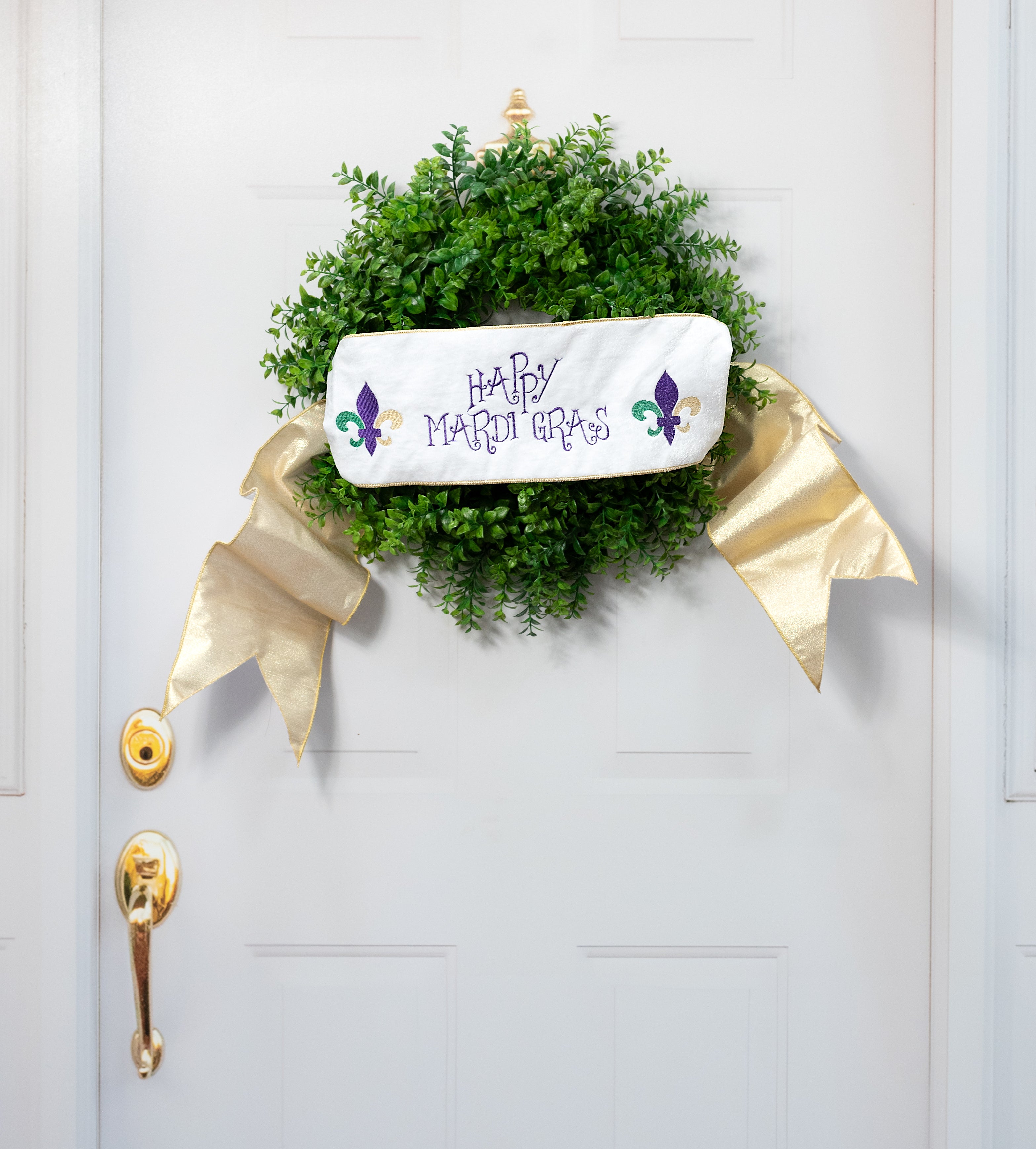 [D Stevens] 6" Velvet Embroidered Happy Mardi Gras Wreath Sash
