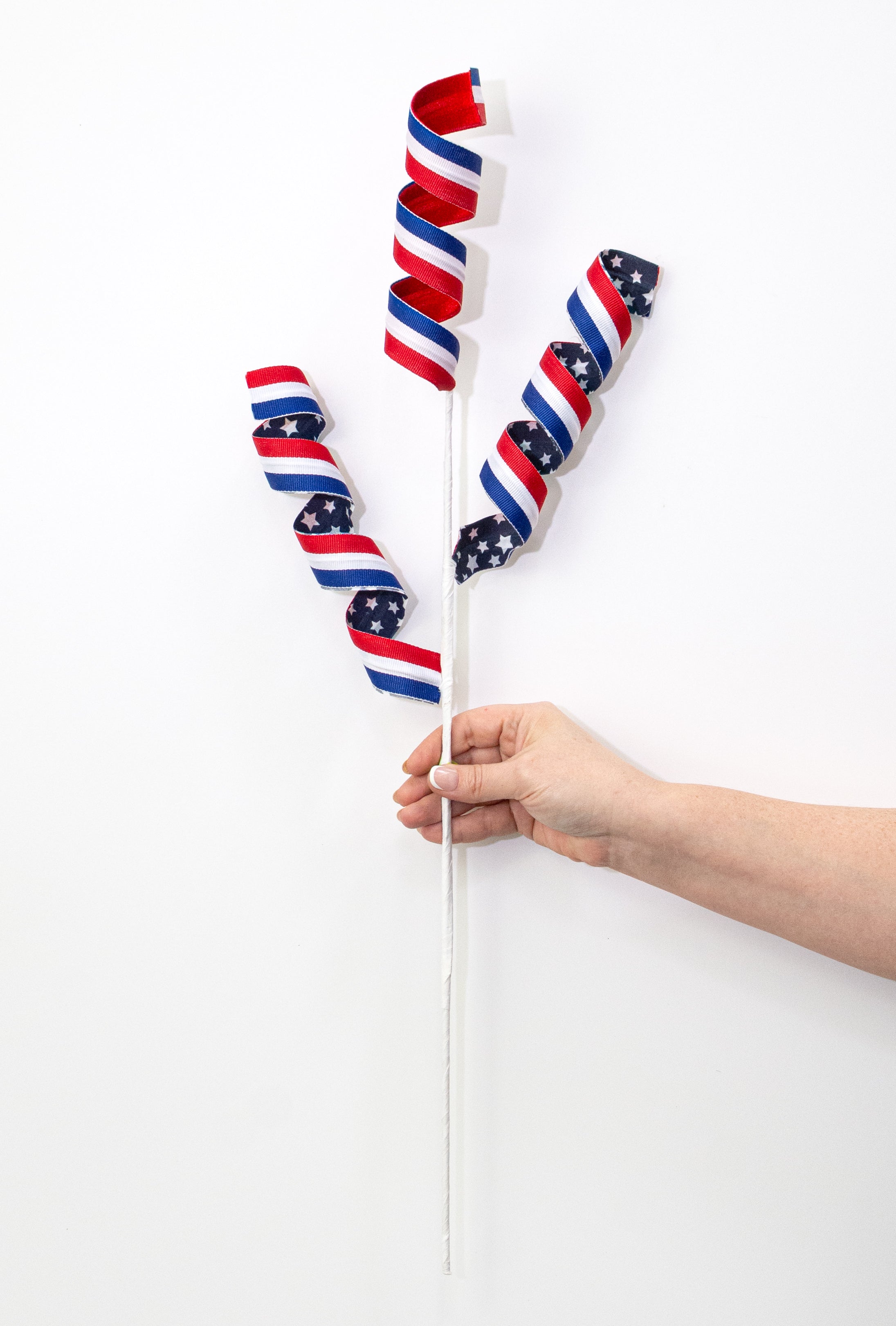 28" Stars & Stripes Patriotic Frizzy Curly Spray