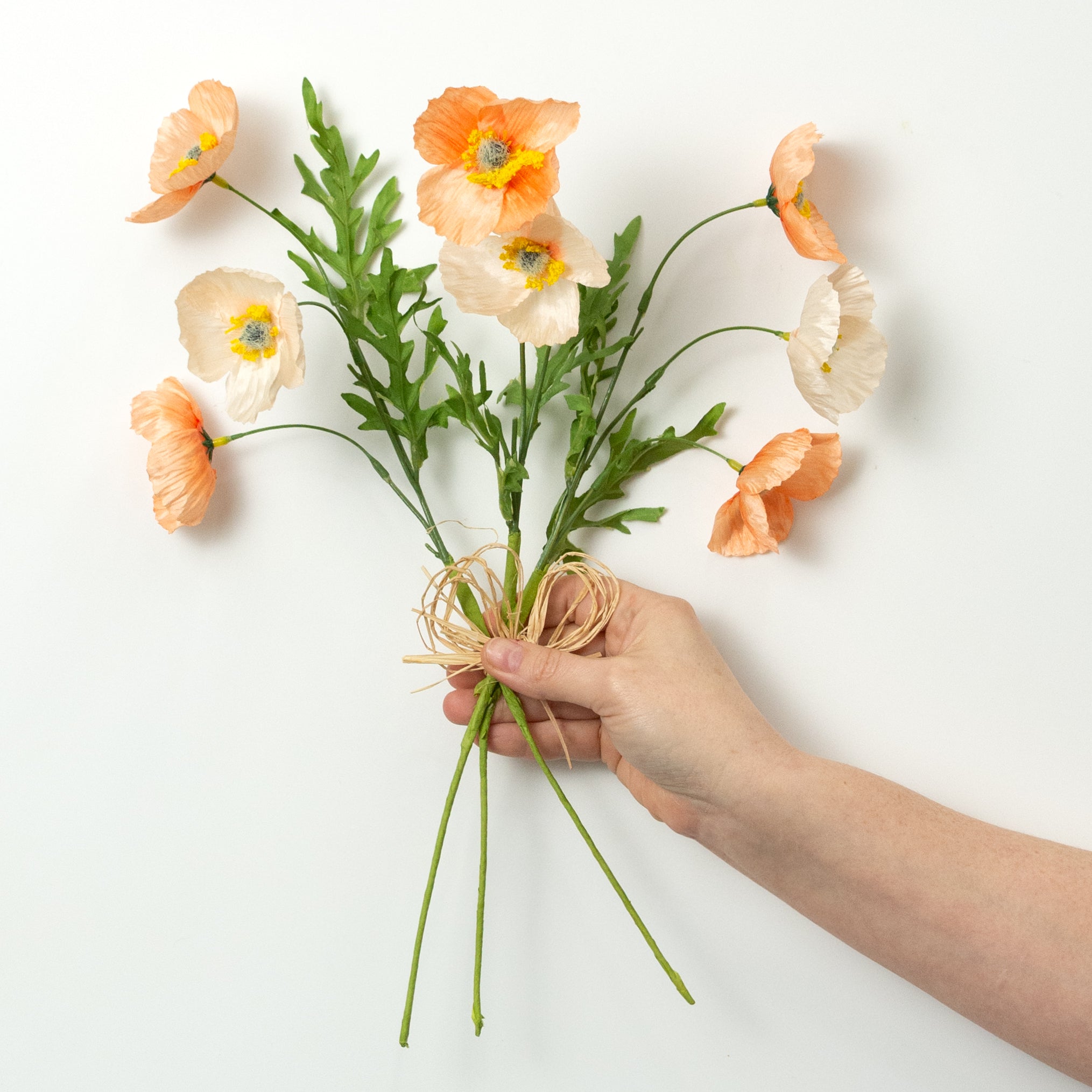 16" Wrinkle Poppy Stem Bundle: Peach