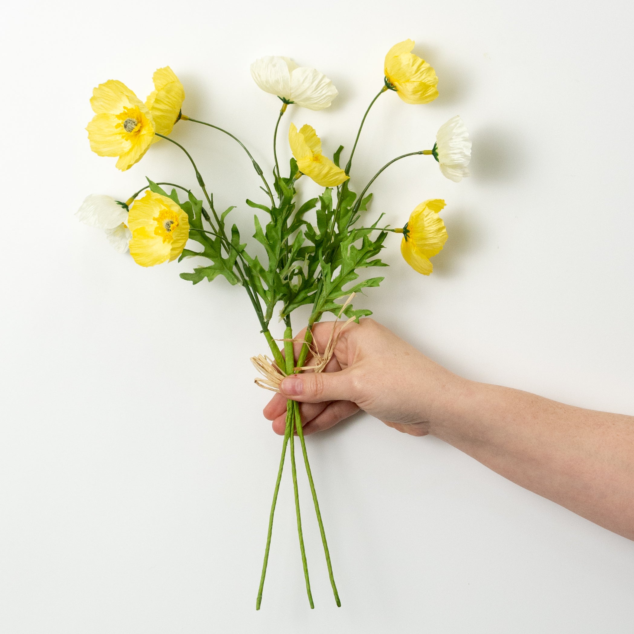 16" Wrinkle Poppy Stem Bundle: Yellow & Cream