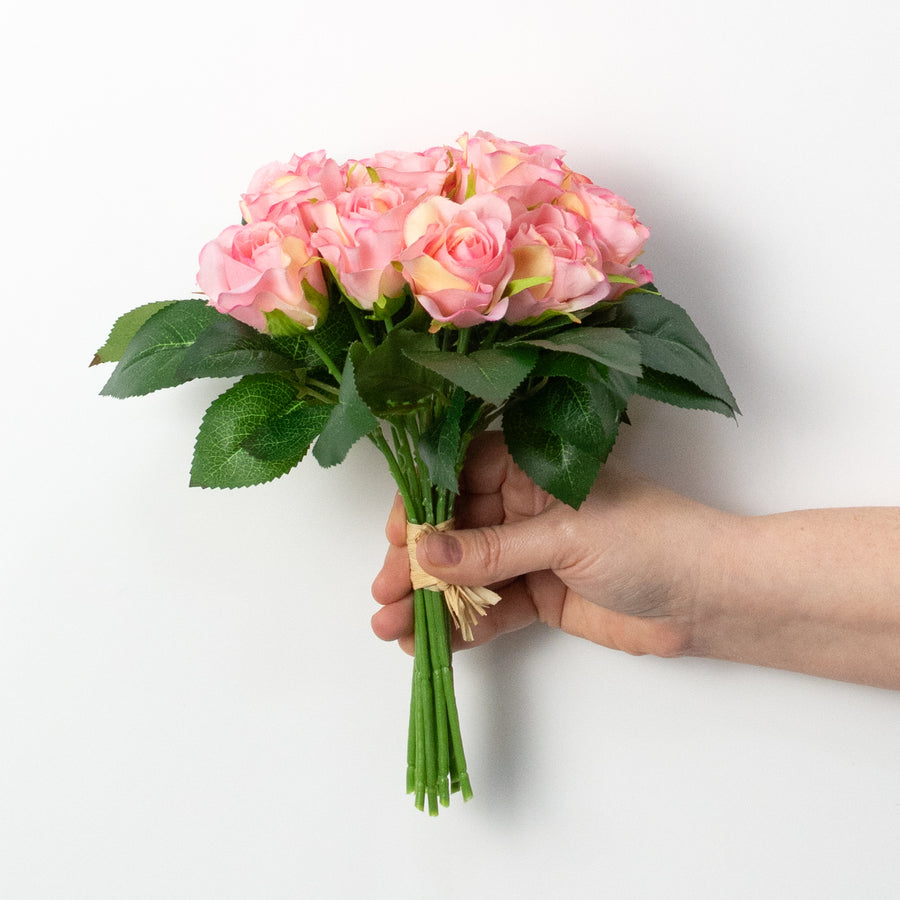 10" Melanie Rose Bouquet: Pink (12 Stem)