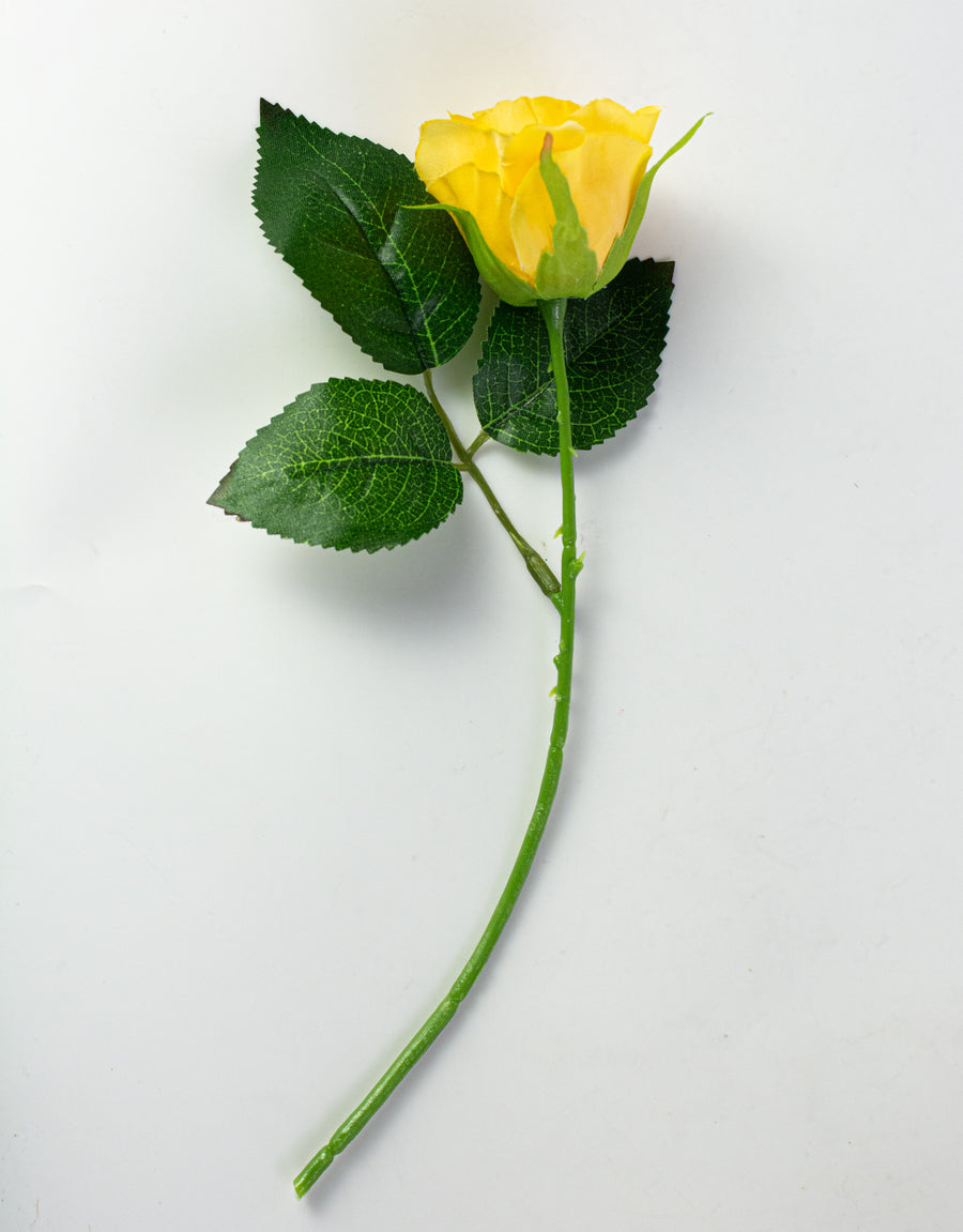 10" Melanie Rose Bouquet: Yellow (12 Stem)