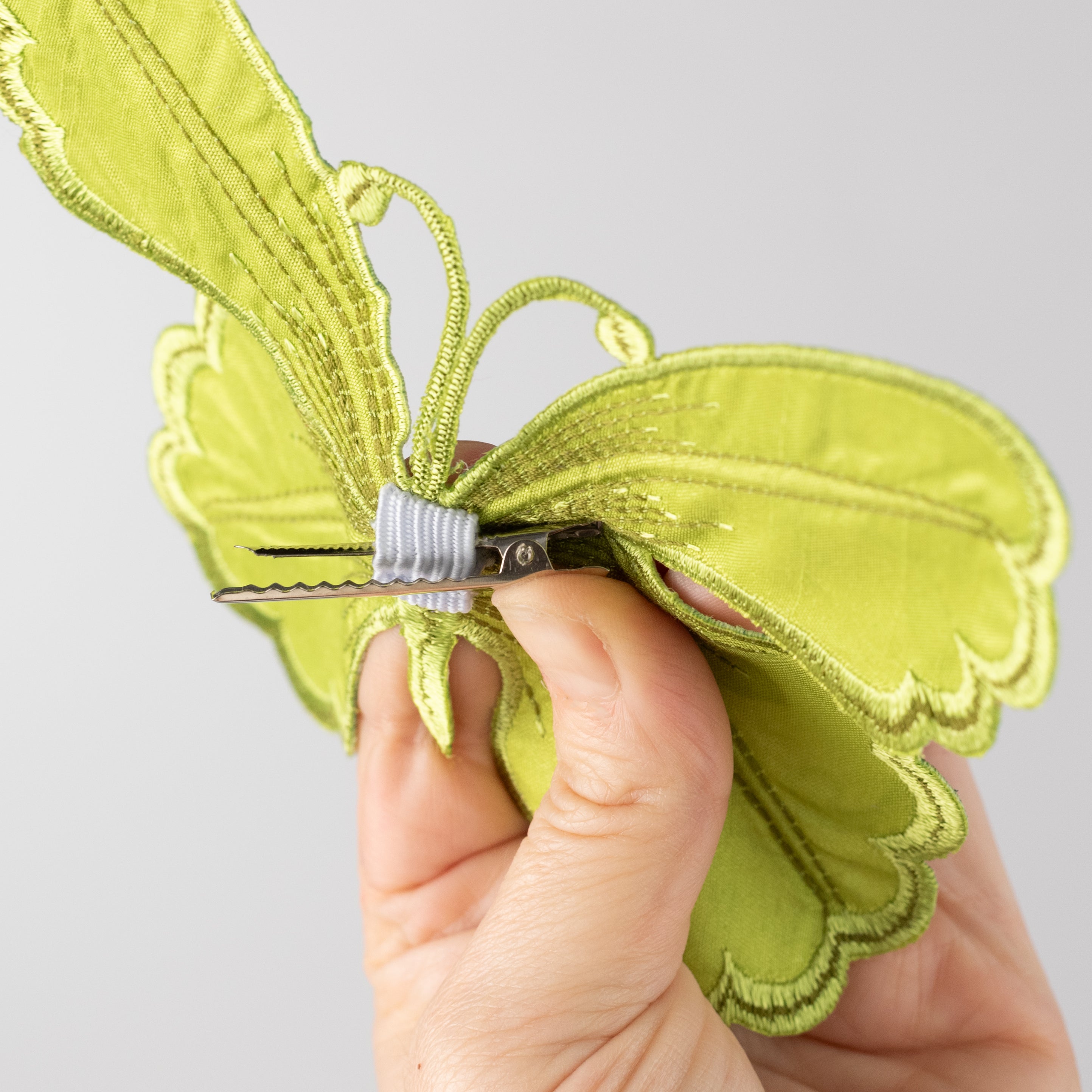 [D Stevens] 6" Acanthus Scroll Chinoiserie Butterfly Clip: Lime Green