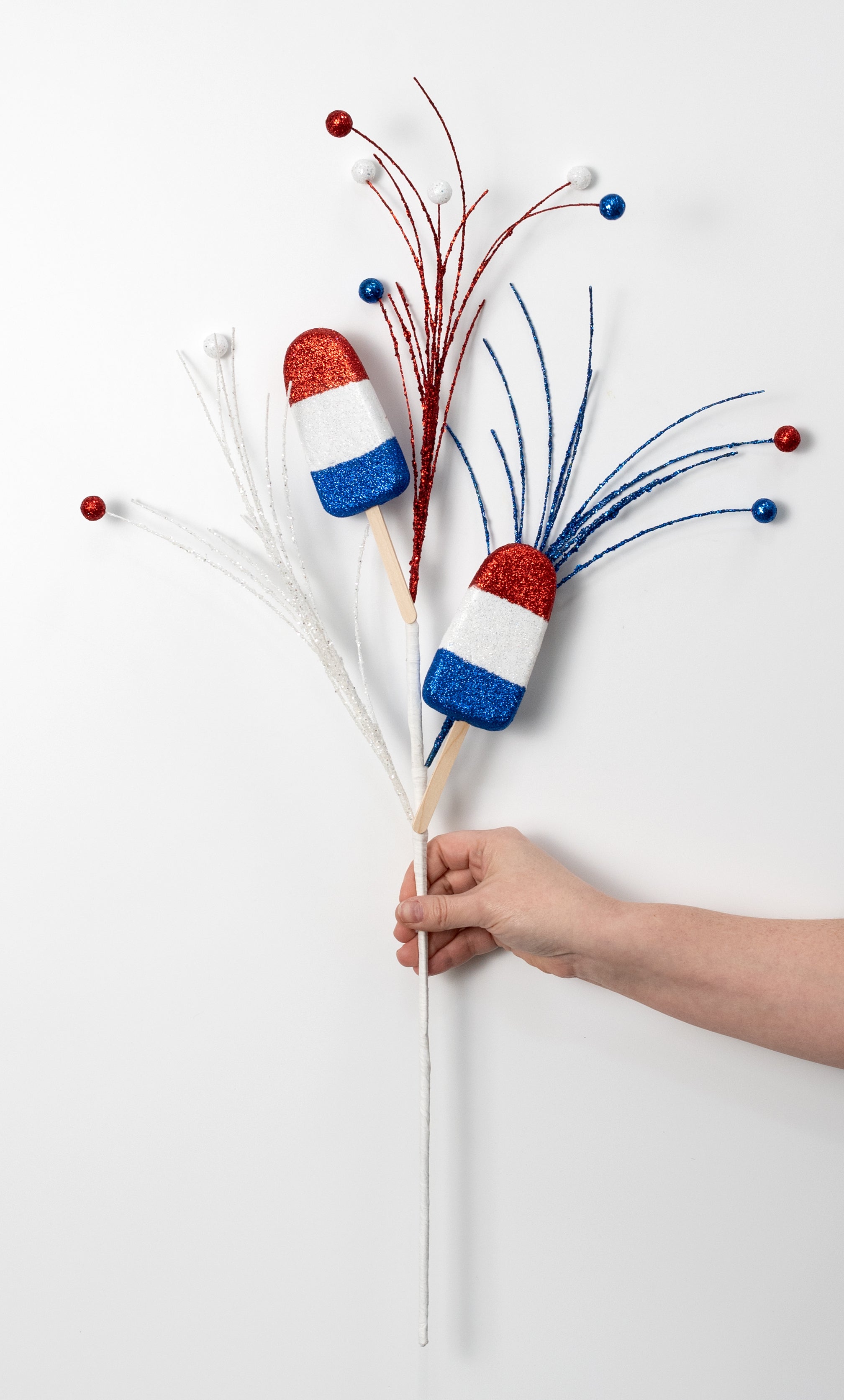 28" Patriotic Popsicles & Balls Spray: Red, White & Blue