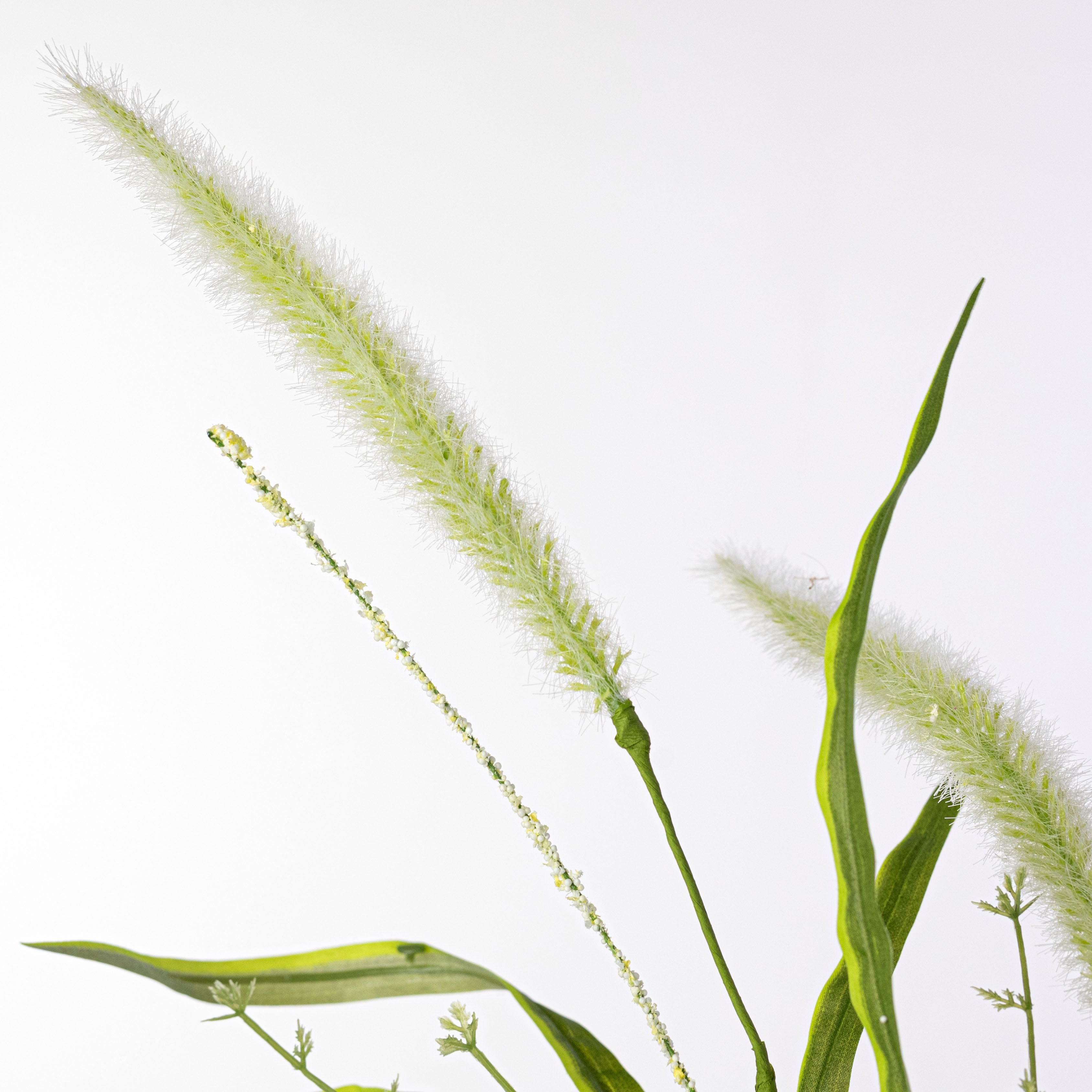 24" Foxtail Spray: Cream