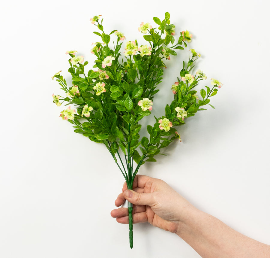 17" Small Flower Filler Bush: Green