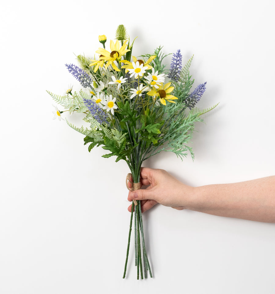 20" Mixed Daisies & Lavender Floral Bundle
