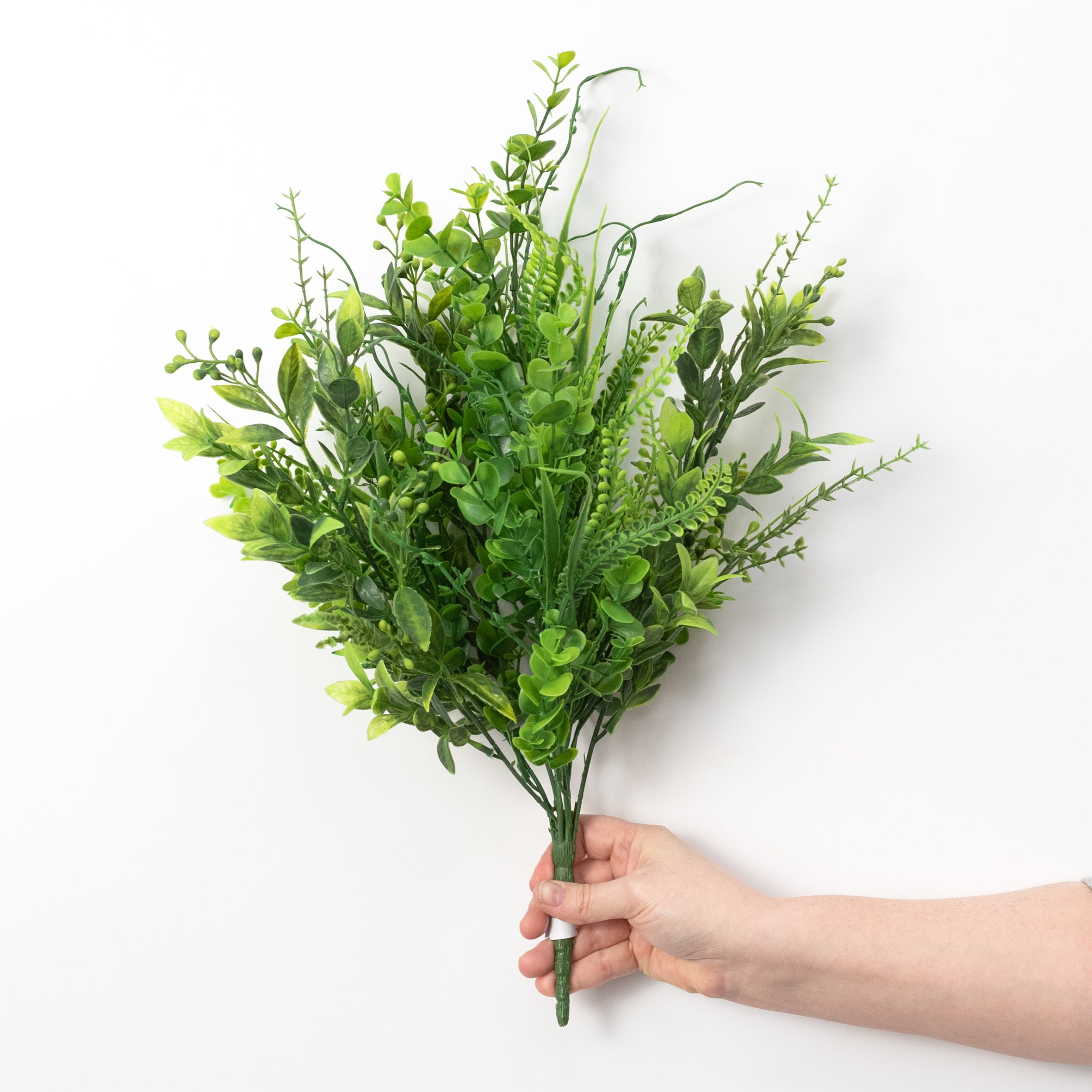 20" Mixed Plastic Button Fern & Greenery Bush (7 Stem)