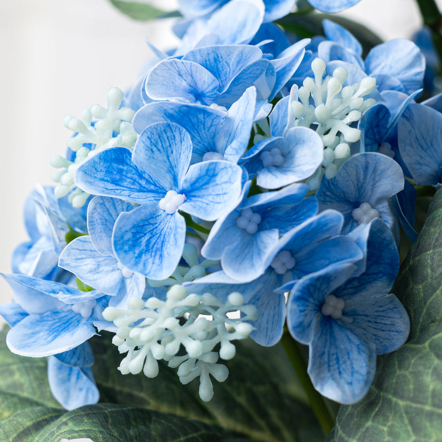 17" Hydrangea Bush: Blue (5 Stem)