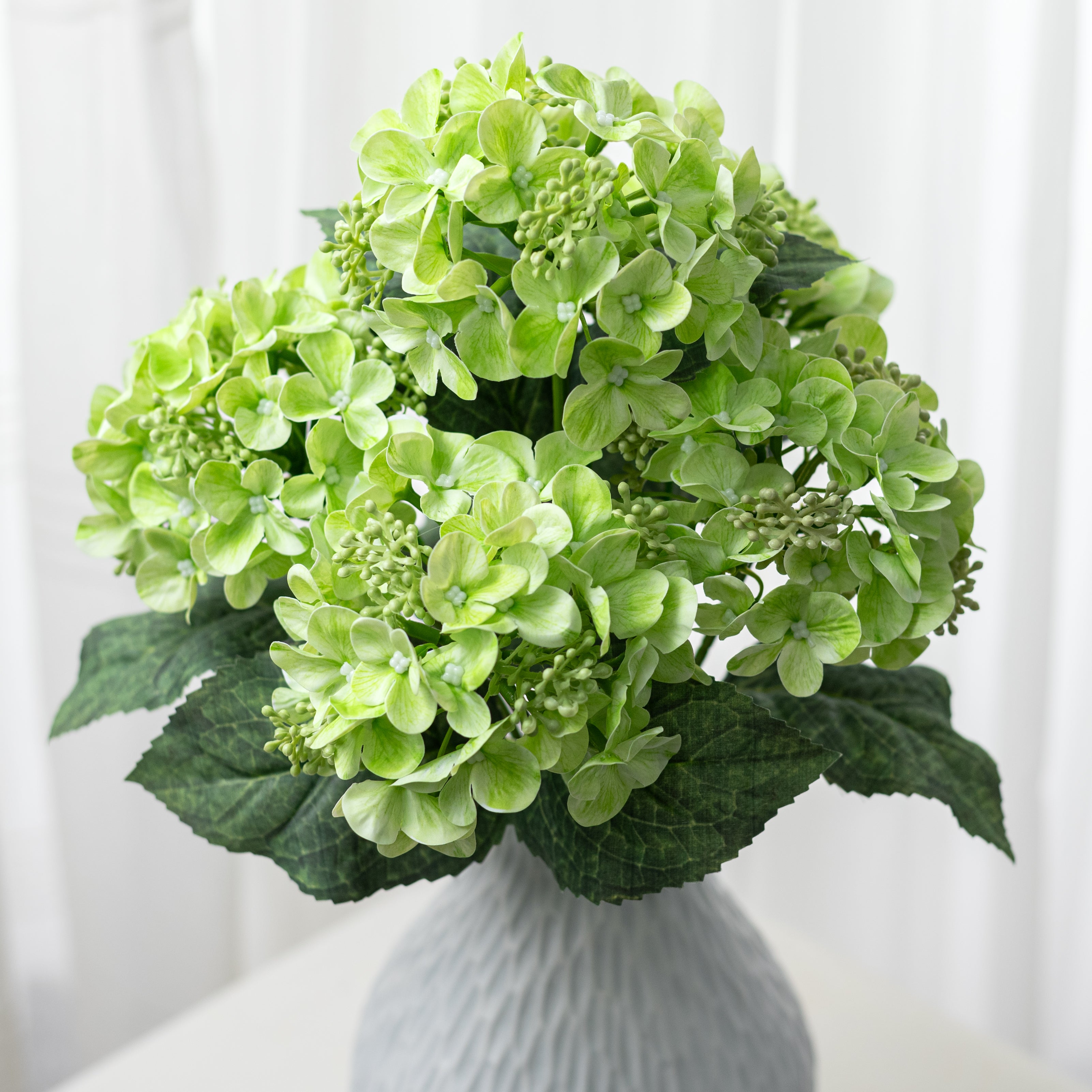 17" Hydrangea Bush: Green (5 Stem)