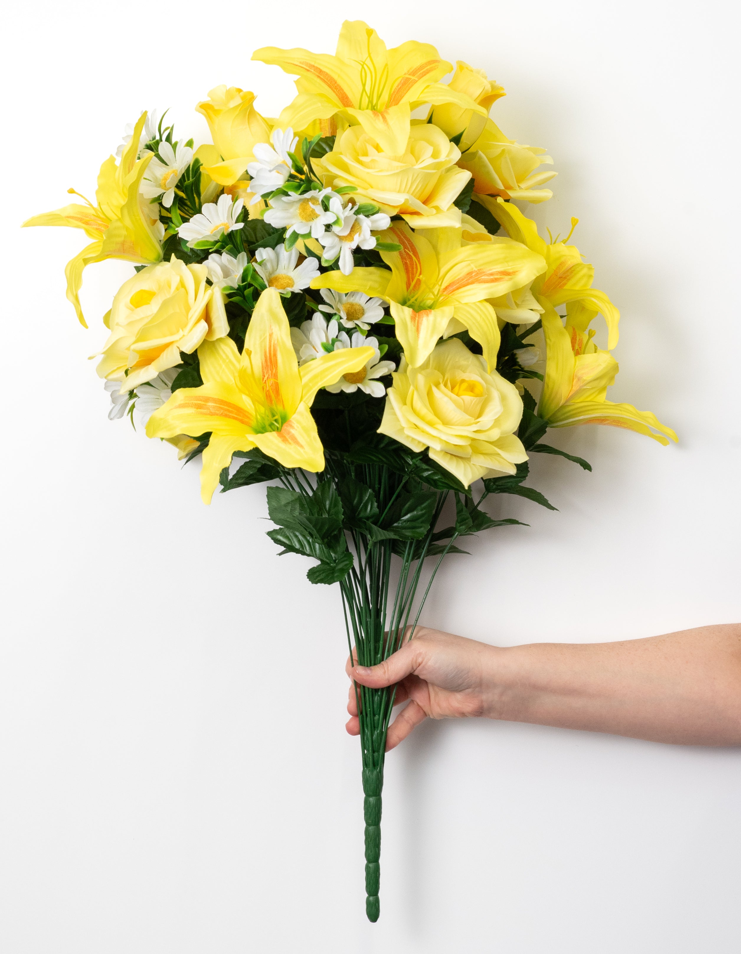28" Lily, Rose & Daisy Mixed Bush: Yellow & White (36 Stem)
