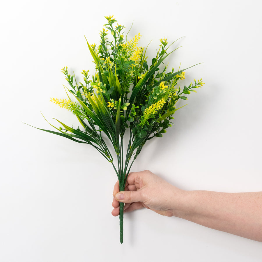 15" Boxwood Mixed Bush: Yellow