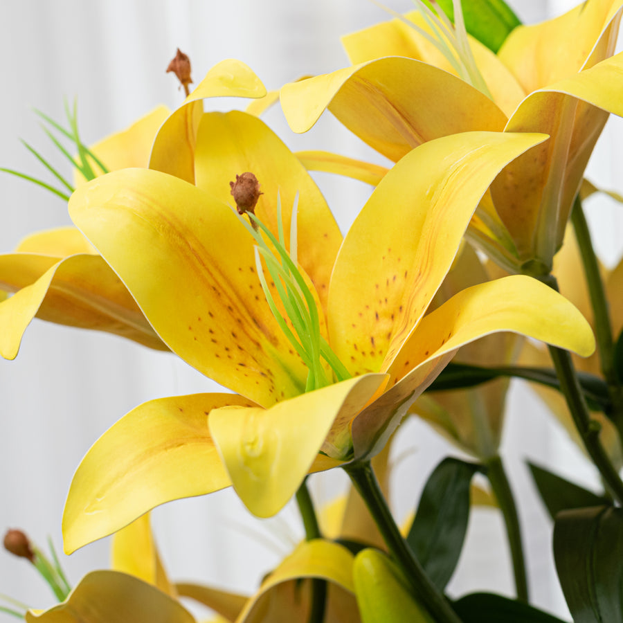 21" Lily Bush: Yellow (9 Stem)