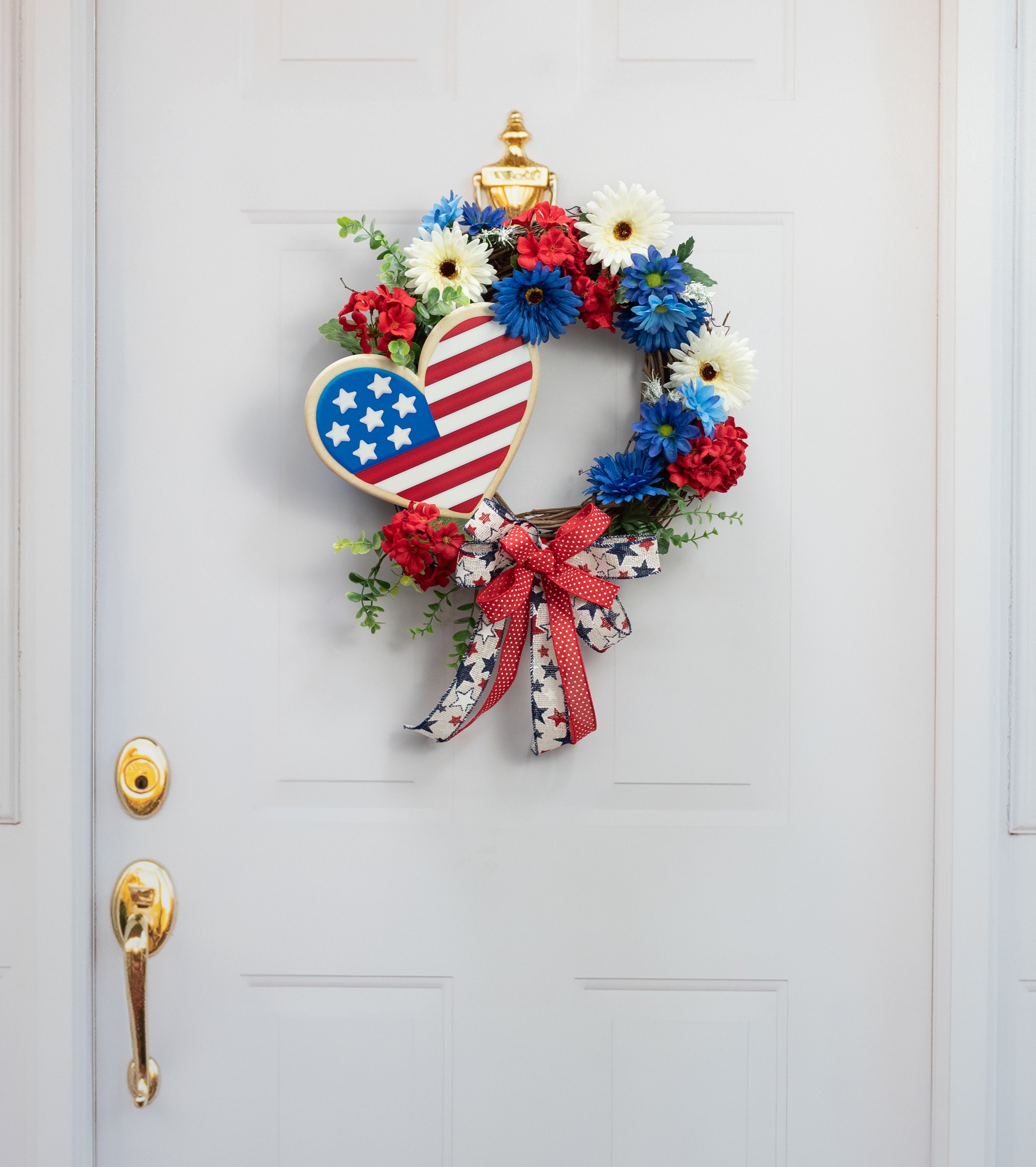 10" Embossed Metal Sign: Patriotic Heart Cookie