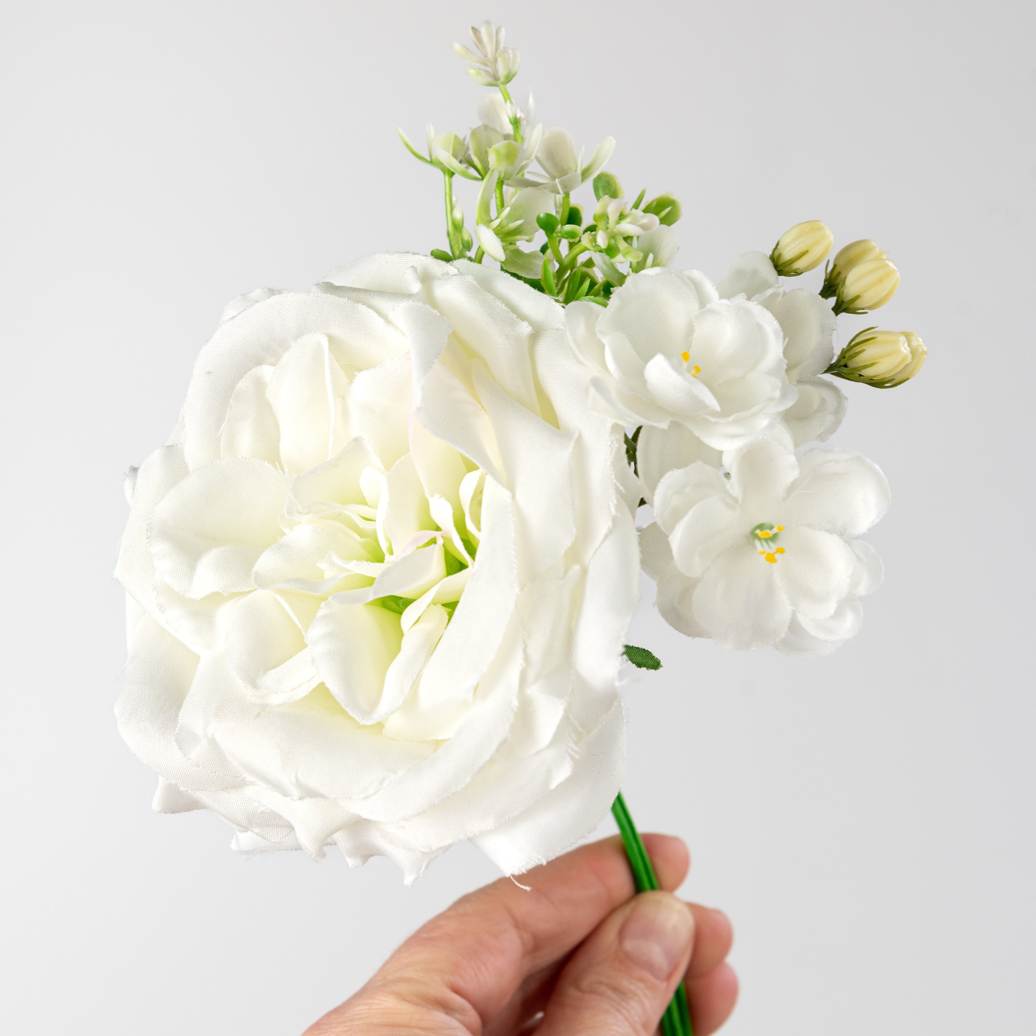 Boxed Pick Mix: White Roses & Peonies (23 Stem)